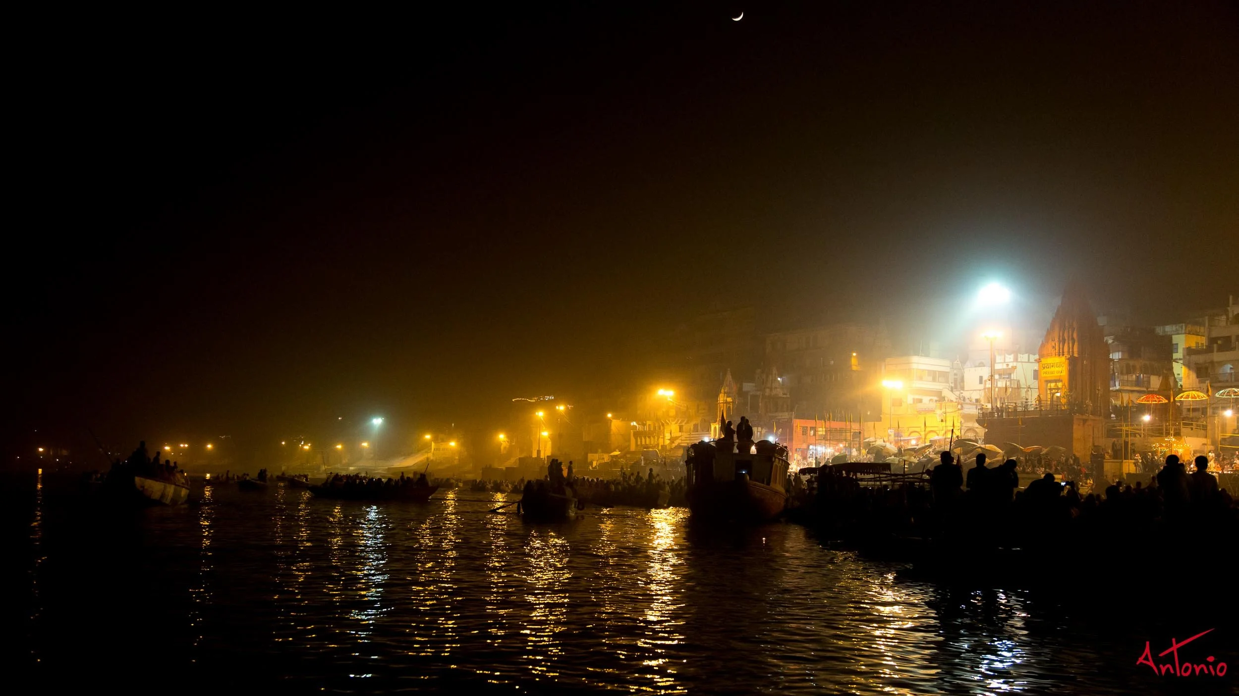 20121117_184939 Varanasi.jpg