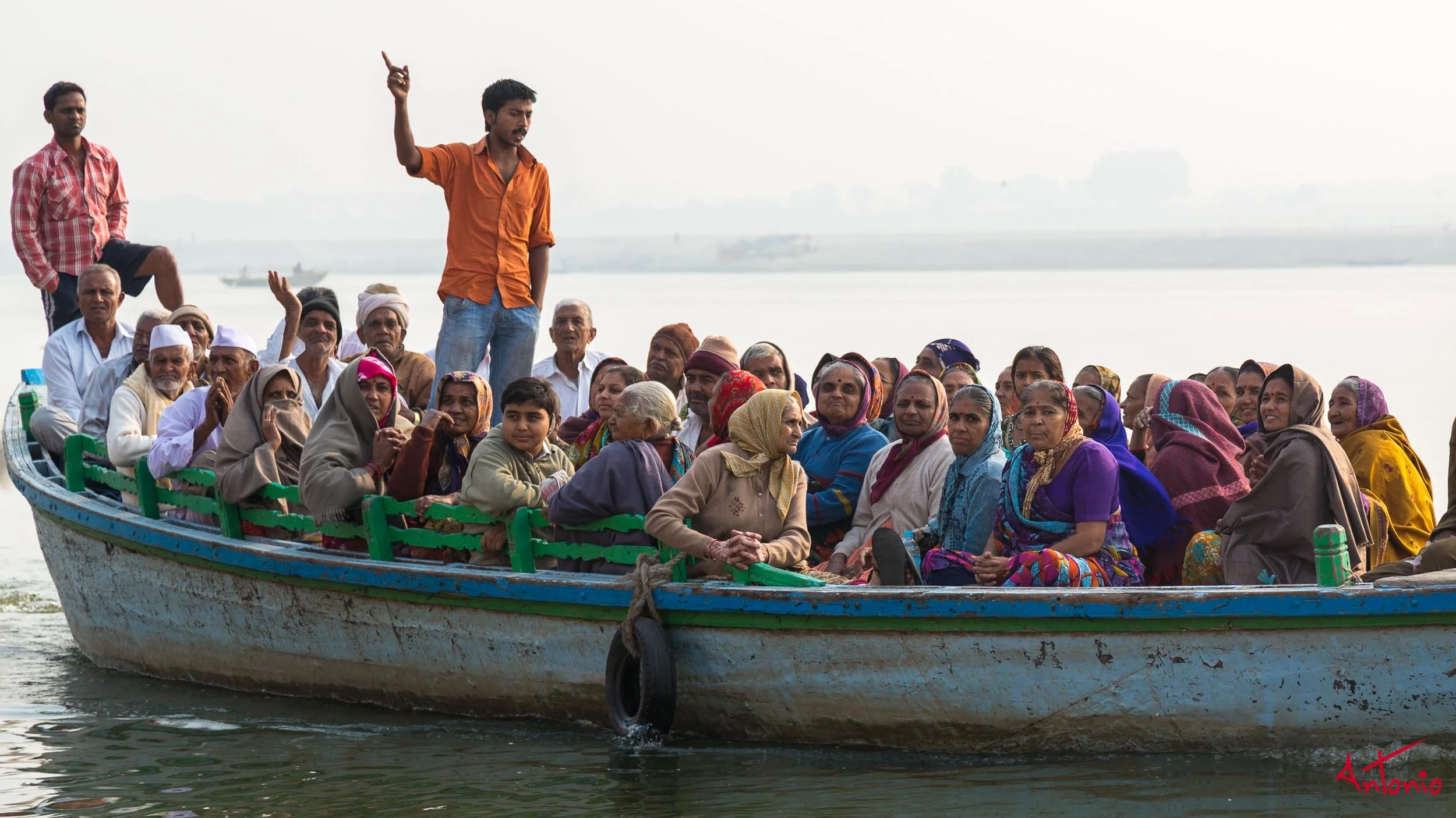 20121119_081812 Varanasi.jpg