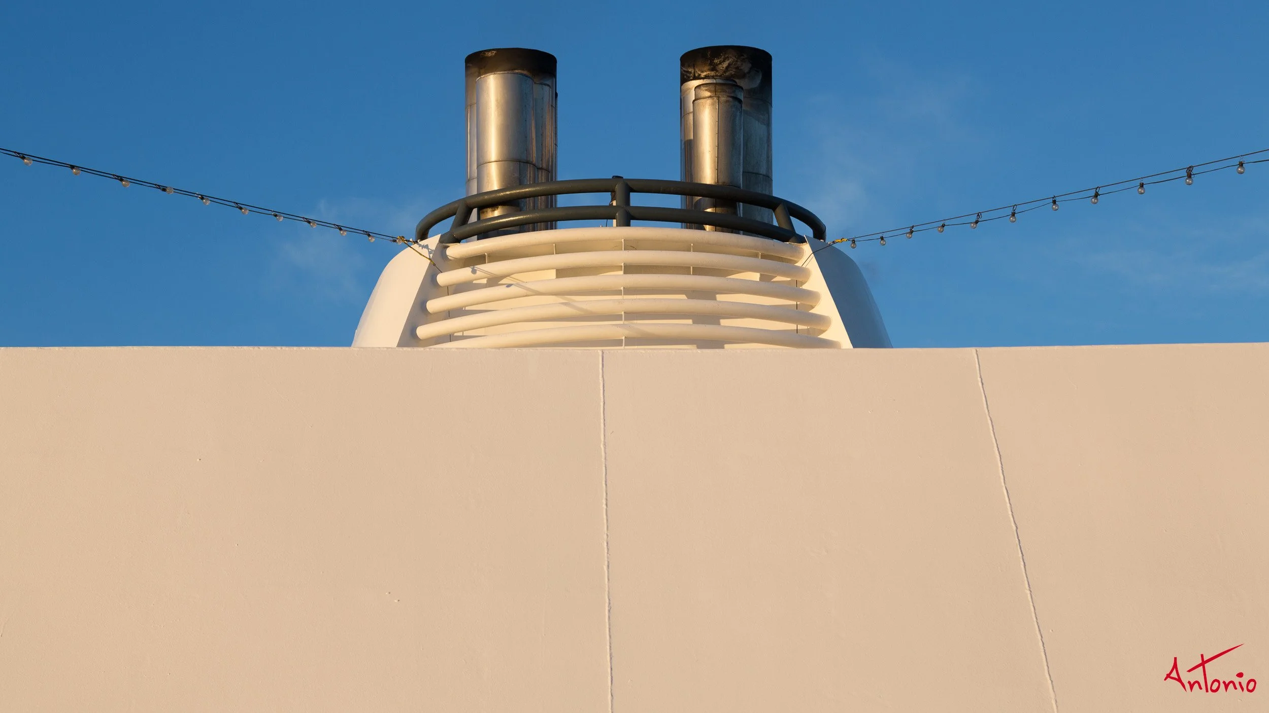 20130902_191101 SilverWhisper.jpg