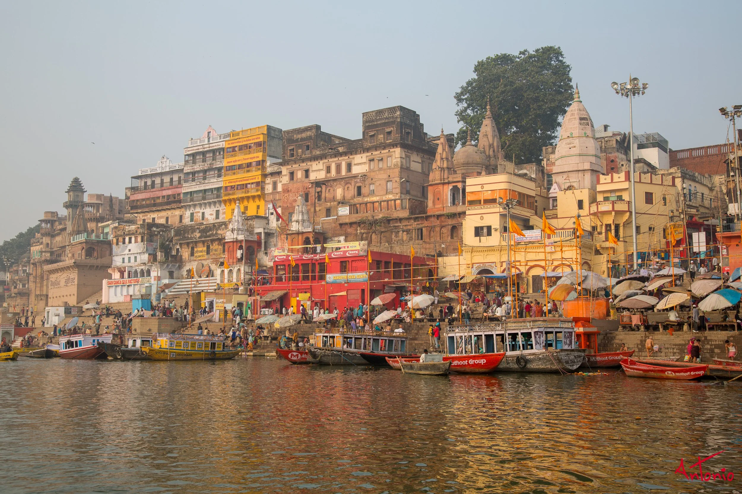 20121118_074100 Varanasi.jpg