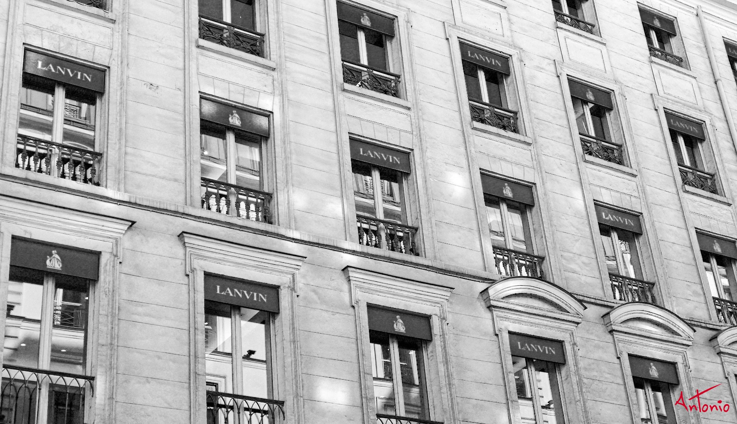 20020325_110159 París.jpg