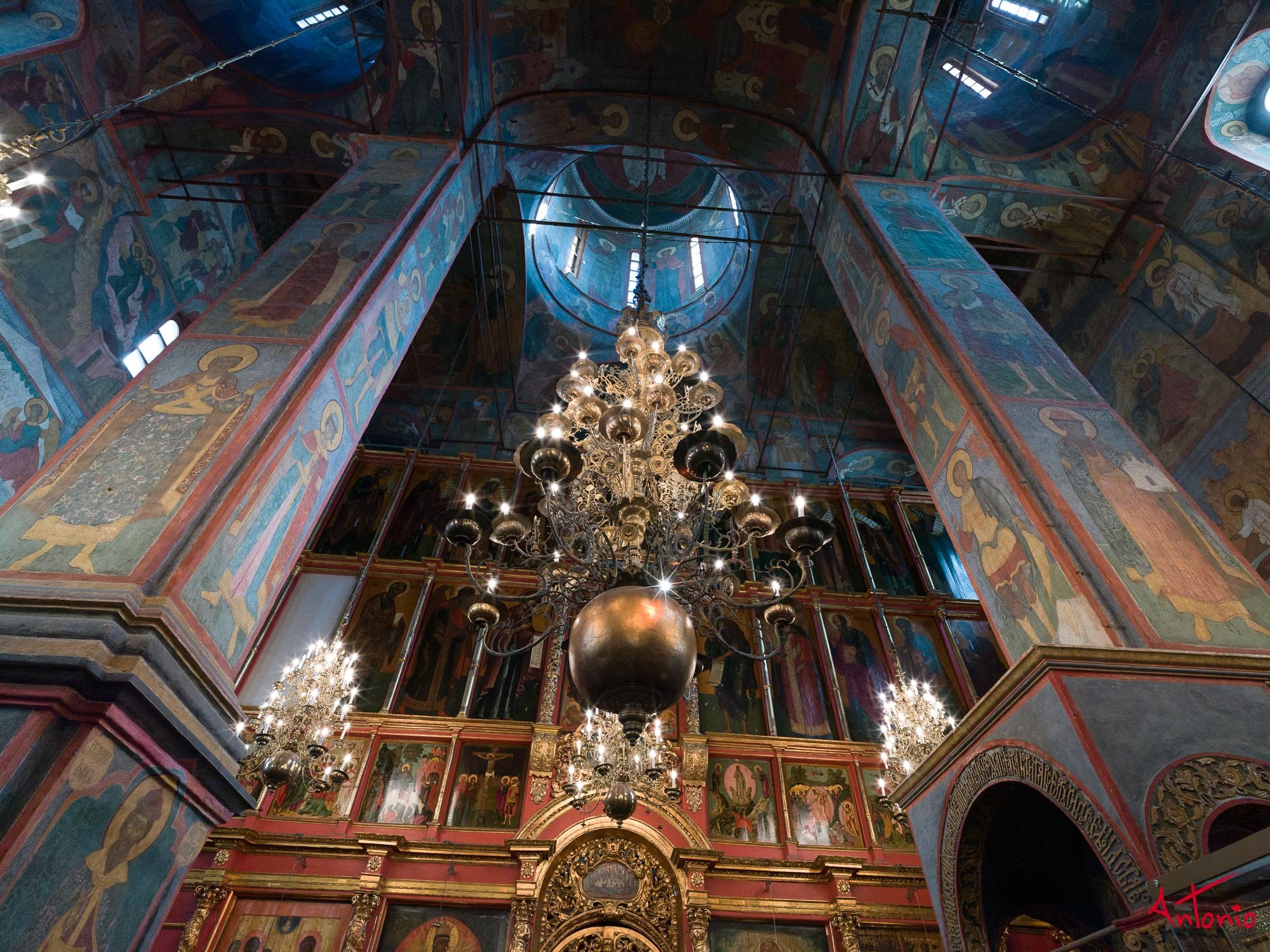 20200210_025308 B0000380 Moscú.jpg