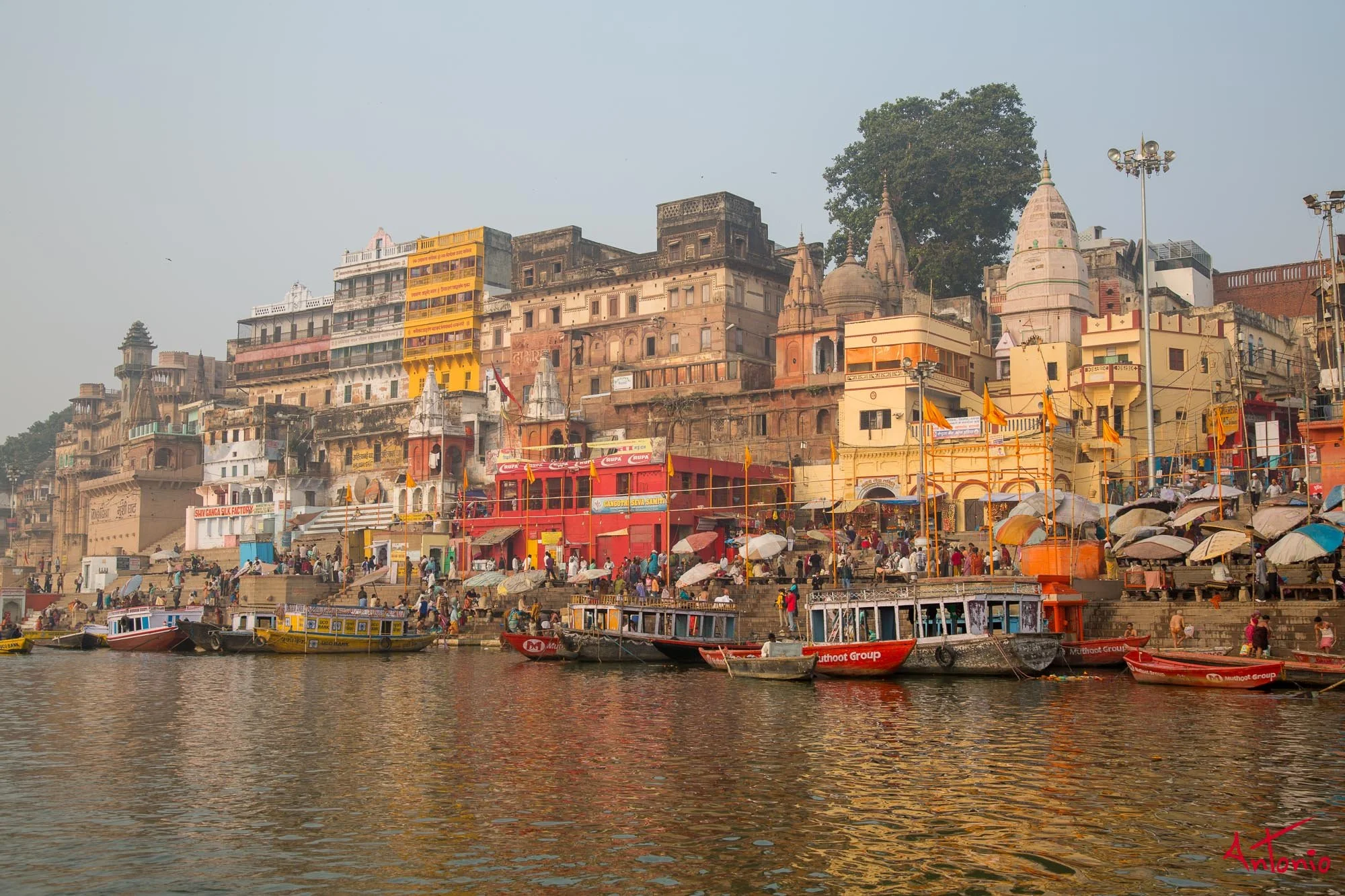 20121118_074100 Varanasi.jpg