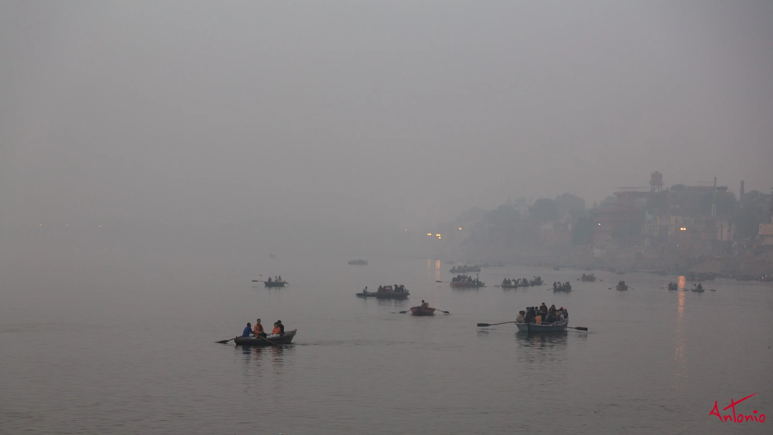 20121118_062441 Varanasi.jpg