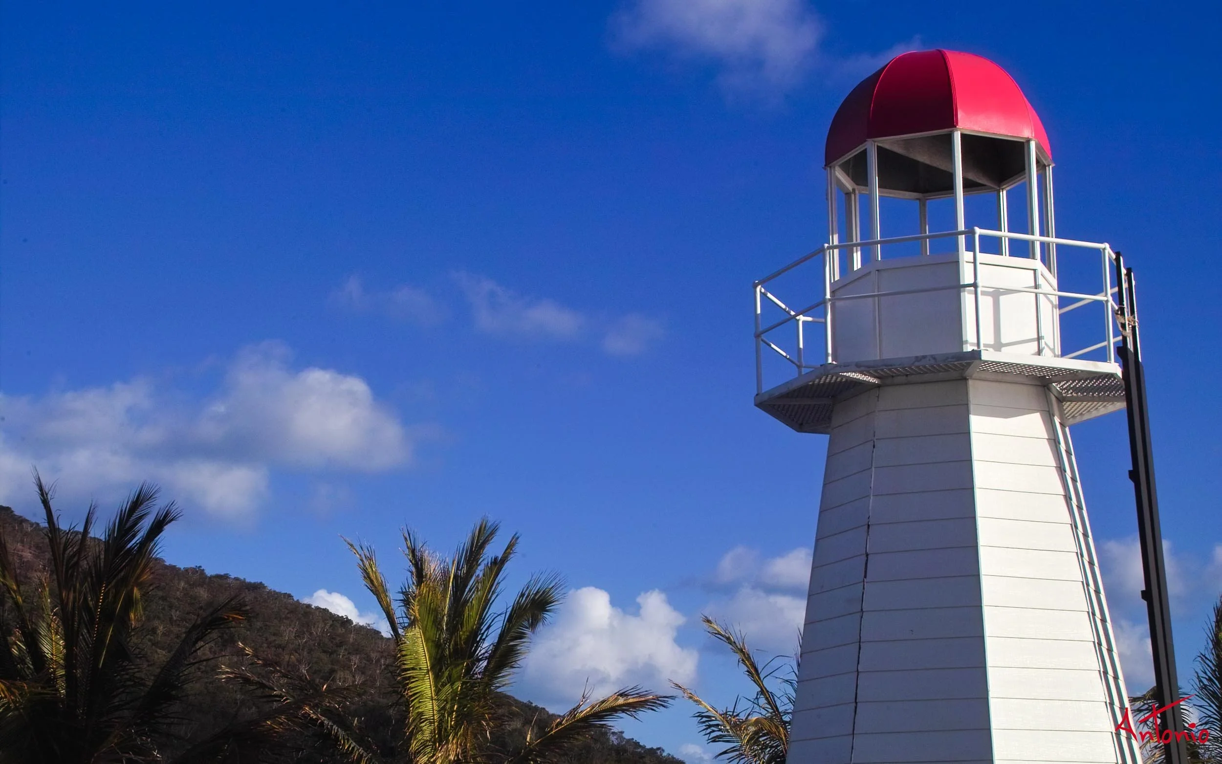 20031129_175905 Hamilton Island.jpg