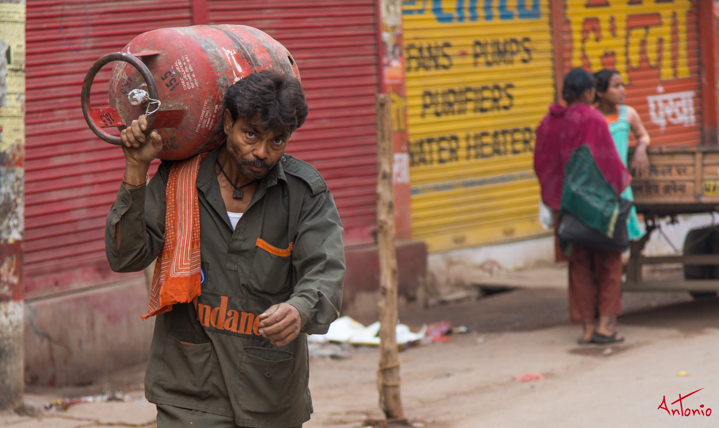 20121118_091237 Varanasi.jpg