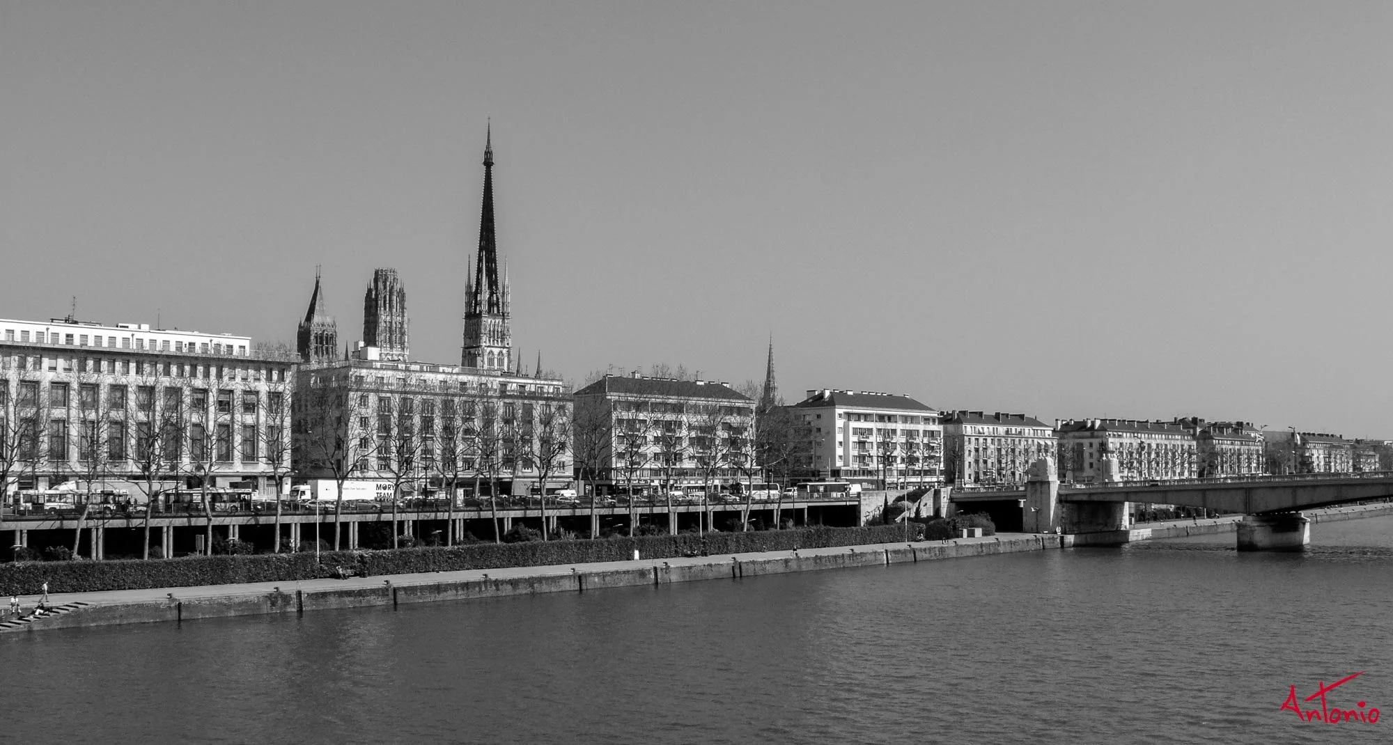 20070402_140426 Ruen.jpg