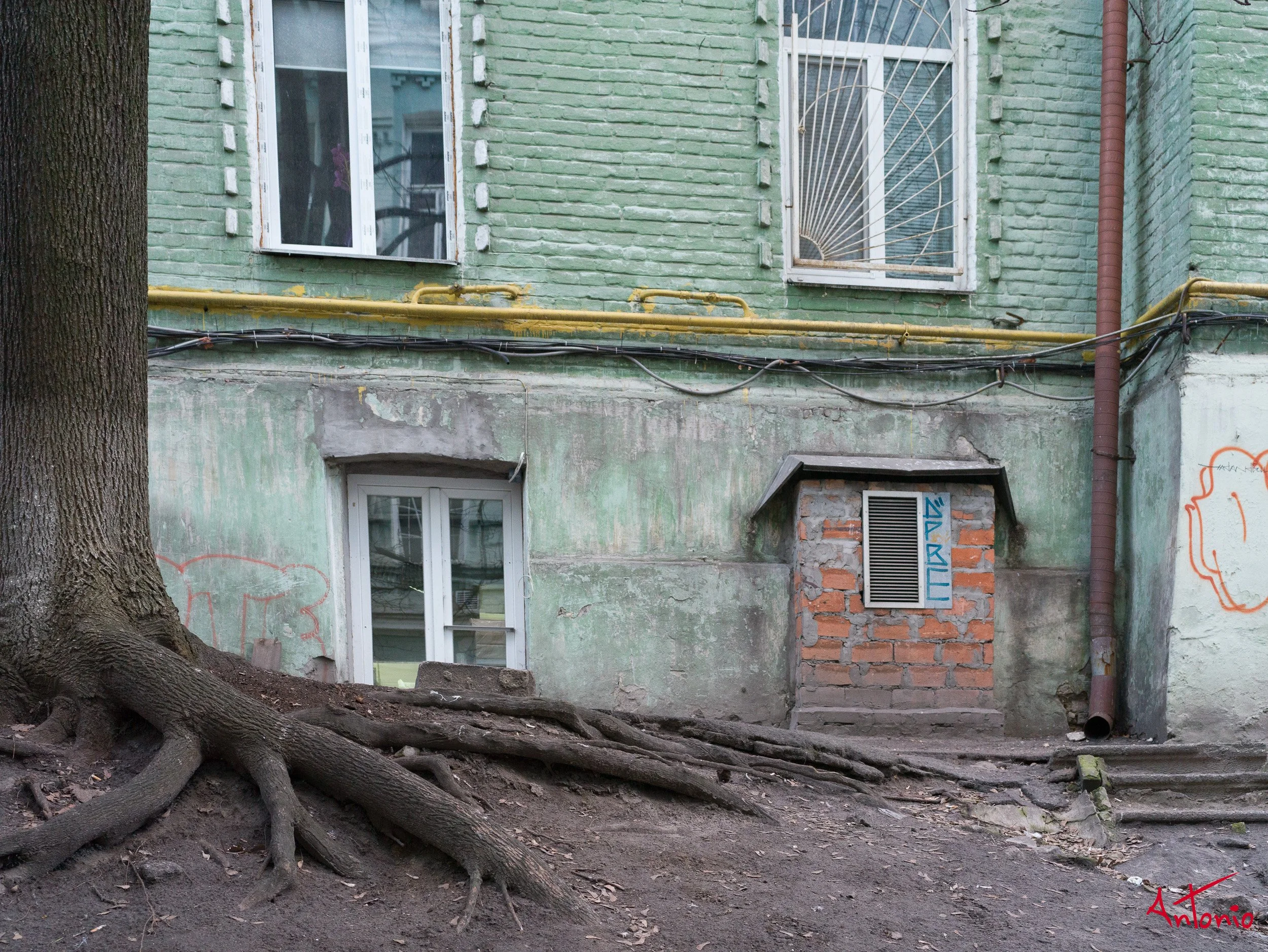 20200219_073600 B0002240 Kiev, Ucrania.jpg