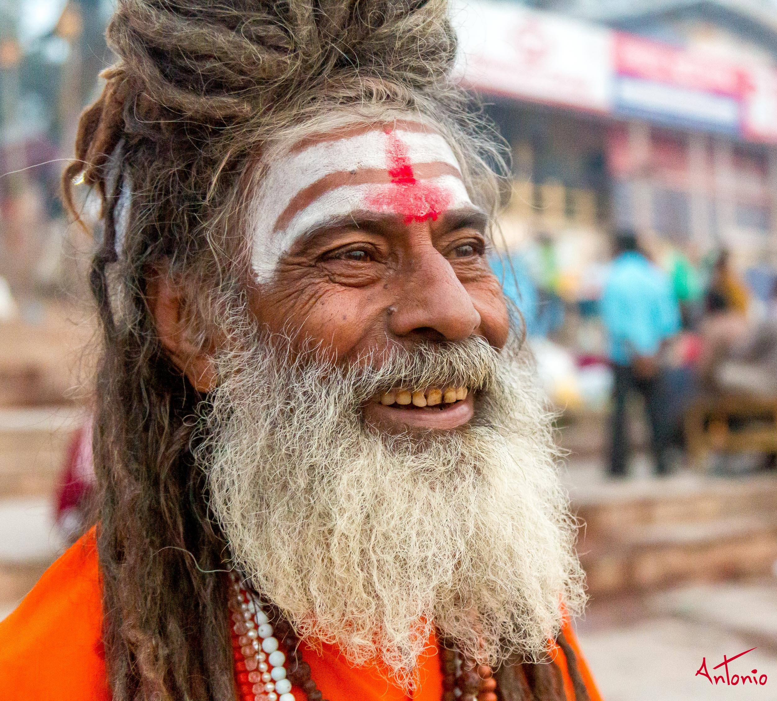 20121118_060450 Varanasi.jpg