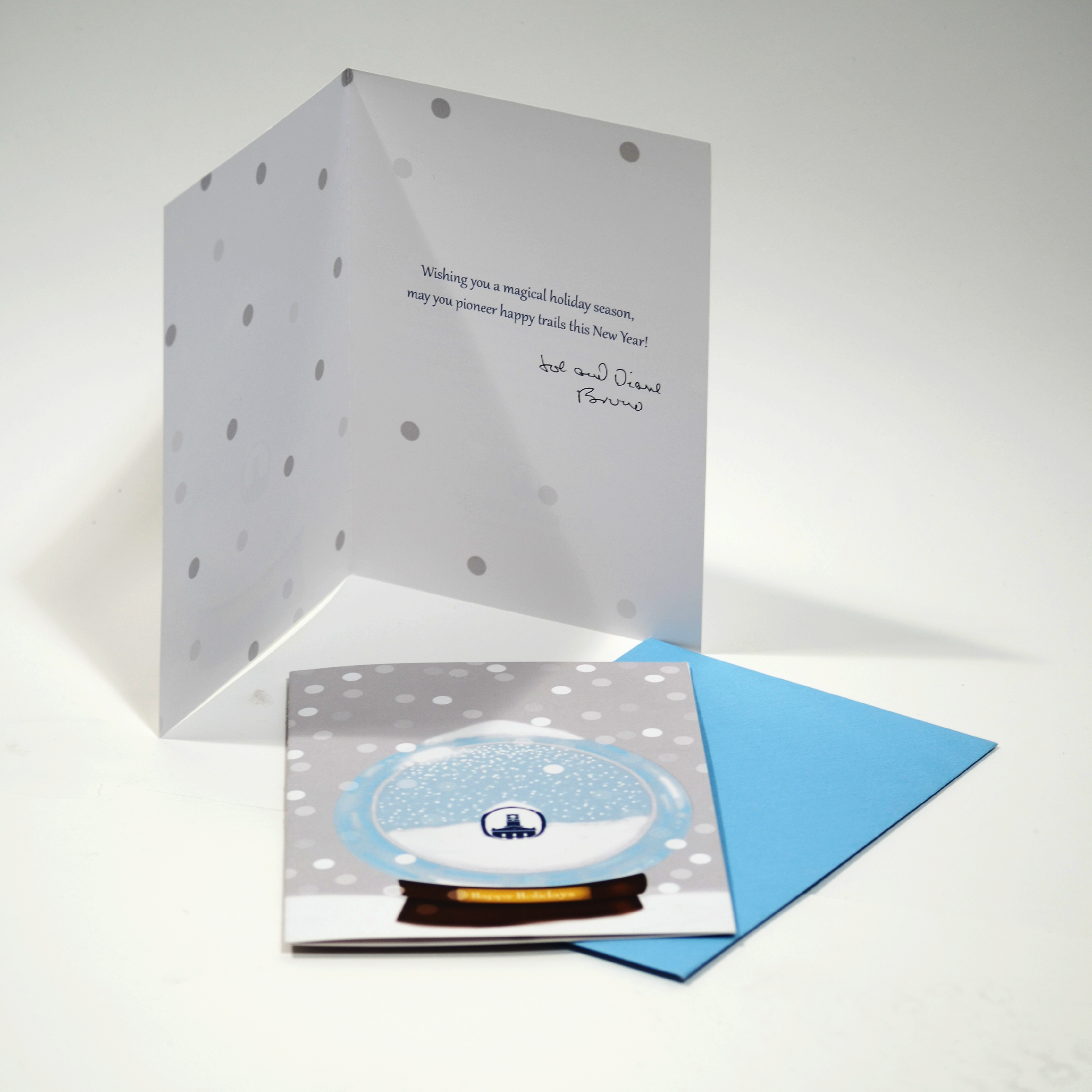 MARIETTA COLLEGE 2015 ALUMNI + FACULTY HOLIDAY CARD
ADOBE PHOTOSHOP + ILLUSTRATOR | 2015