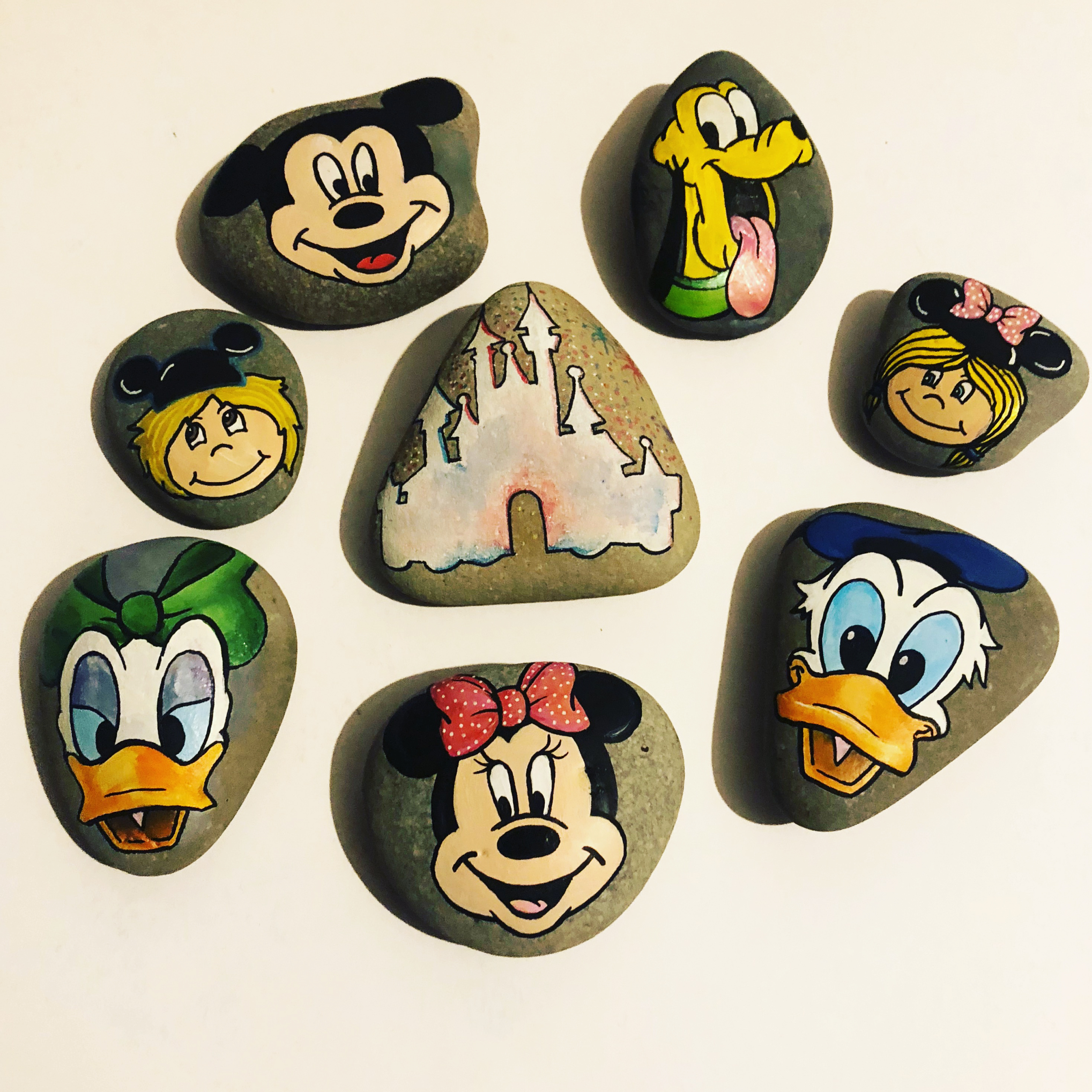 DISNEY STONE SET