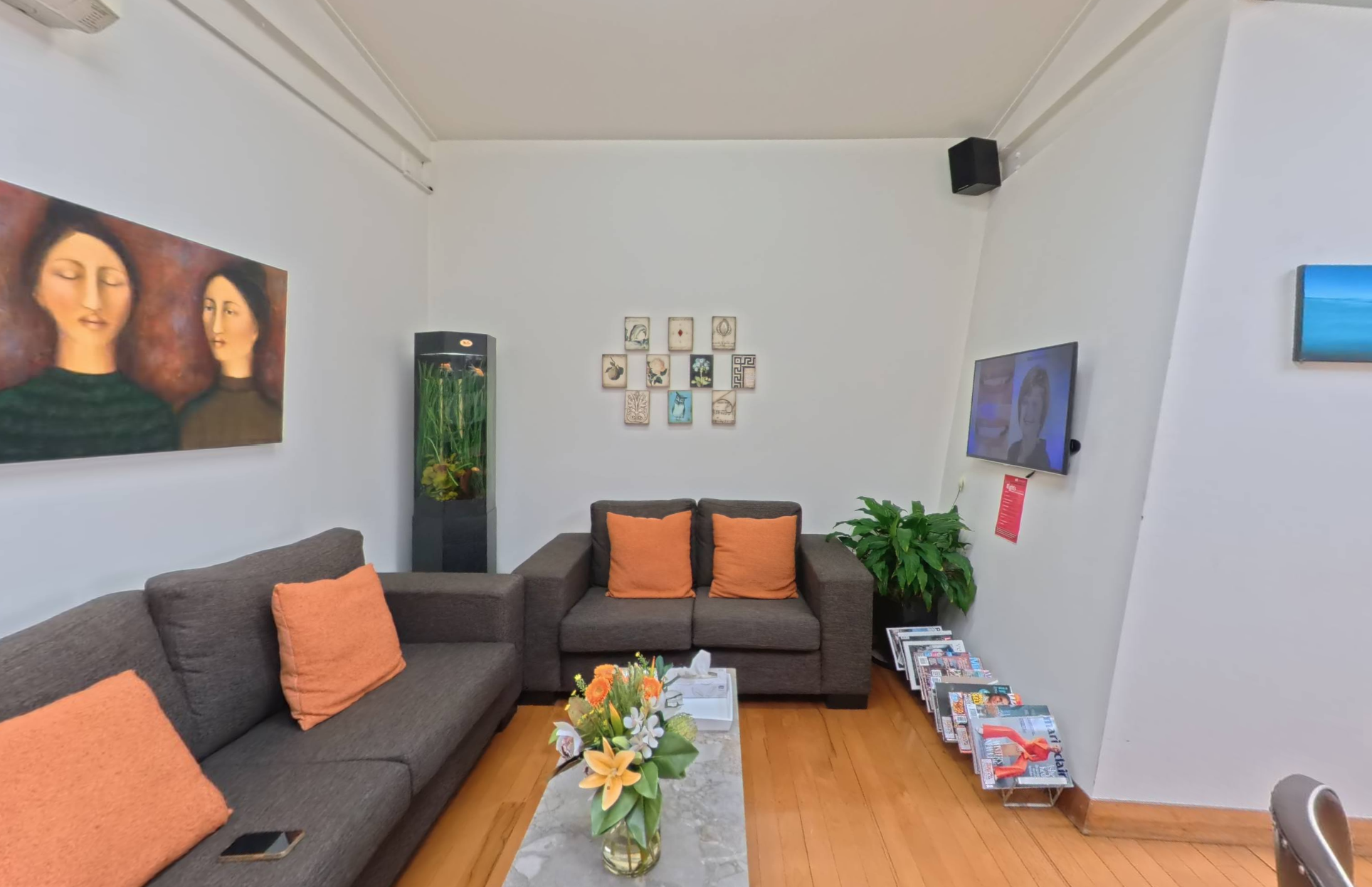 A cozy waiting area to make you feel as comfortable as possible.