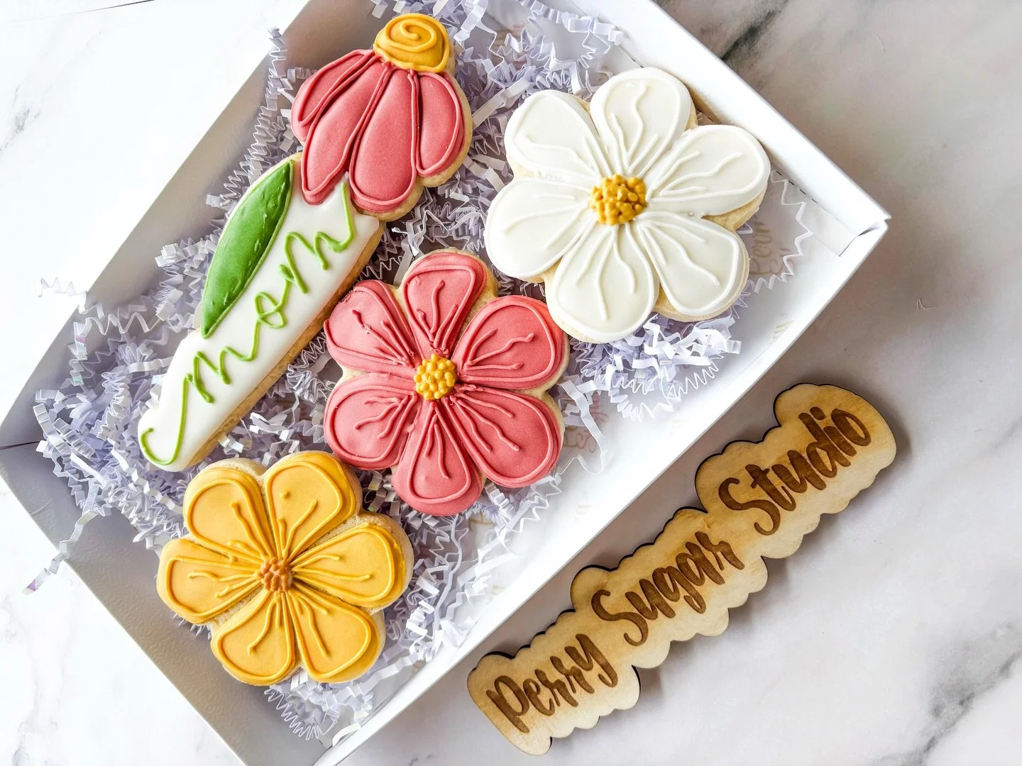 🌸1 more day left to order for Mother&rsquo;s Day! 

These personalized gift boxes are perfect for gifting to a special mother in your life! They are my best seller - order now! 

Link in bio - Orders close on May 3 @ 5pm MDT

ABQ Pick up Friday May 
