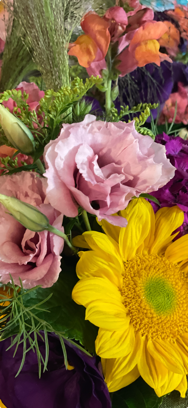 2026 Deluxe Bouquet Subscription (delivered)