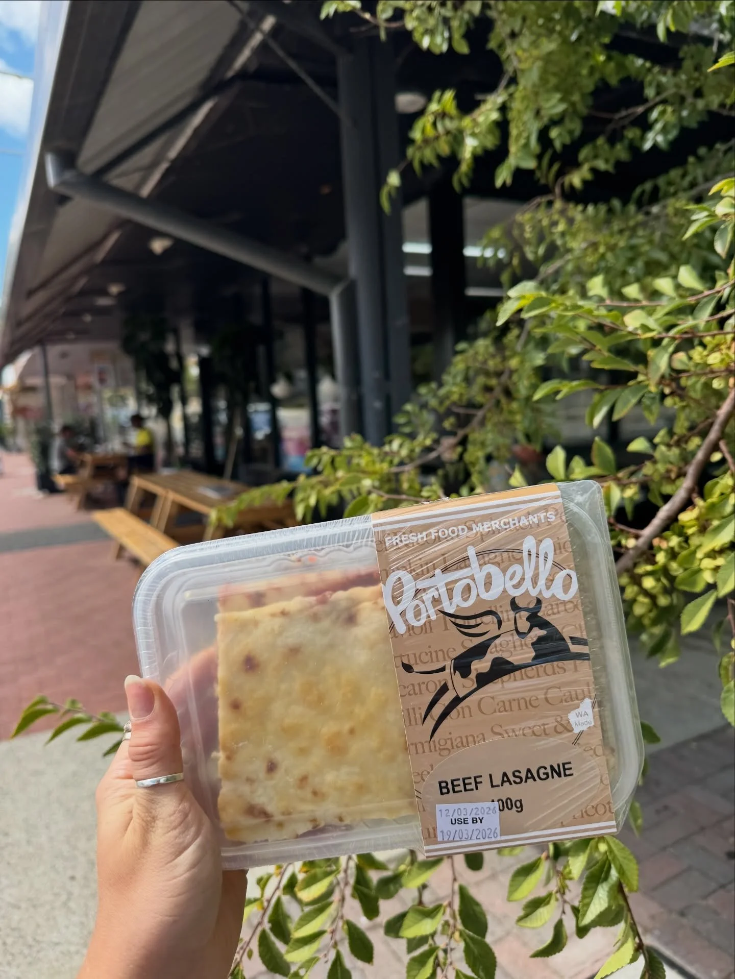 New in 🛒
Portobello Meals&hellip;
Beef Lasagne, GF Thai Chicken Curry, Spaghetti Bolognese, Beef Ravioli Bolognese &amp; more.

Quick, easy, delicious. 😋 

#brightonroadfoodmarket #portobello #localbusiness #scarborough