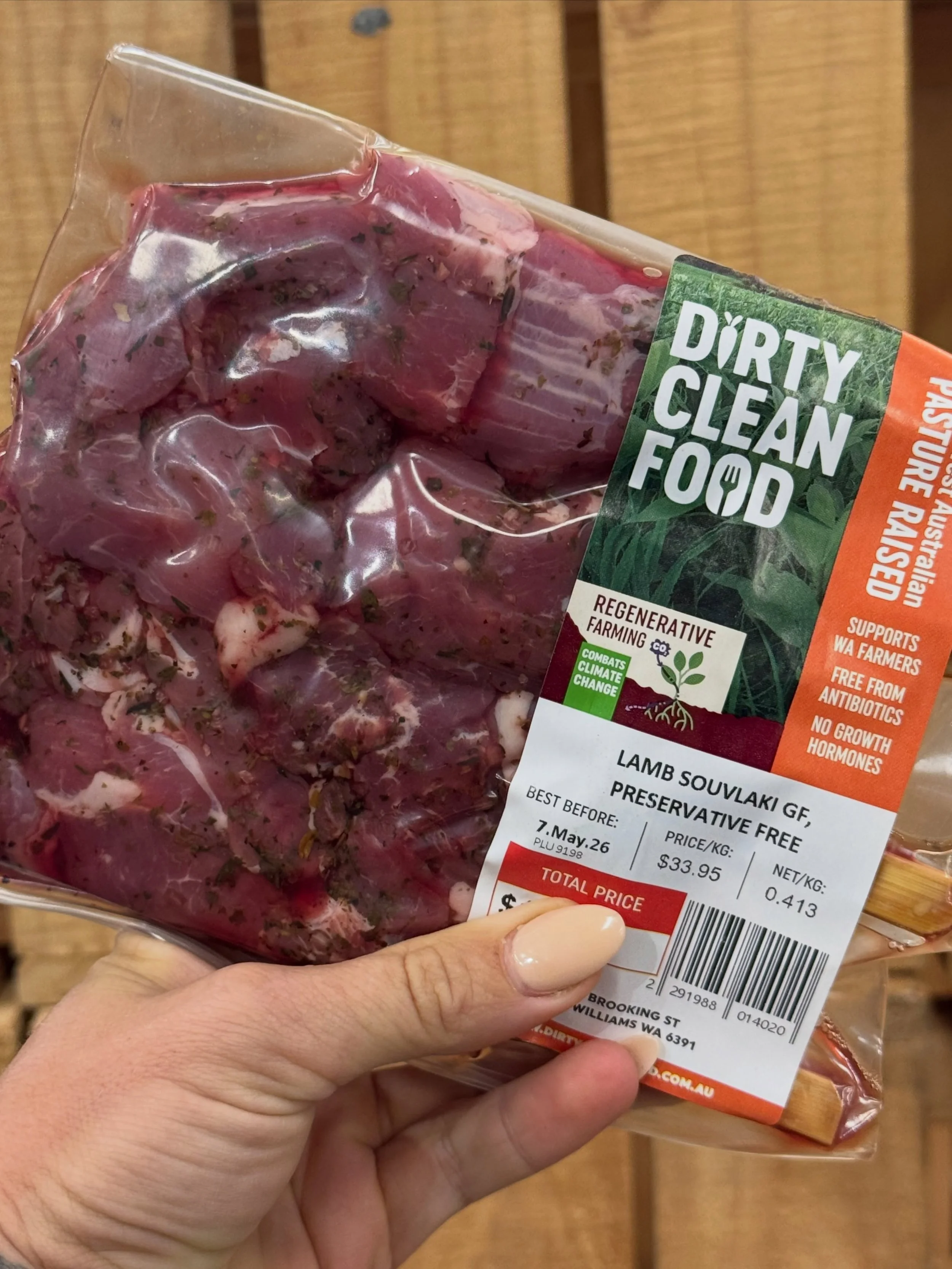 @dirtycleanfood in our shop 🥩
SUPPORT LOCAL FARMERS 🐖🐮

#brightonroadfoodmarket #scarboroughspots🍽 #perth #localbusiness