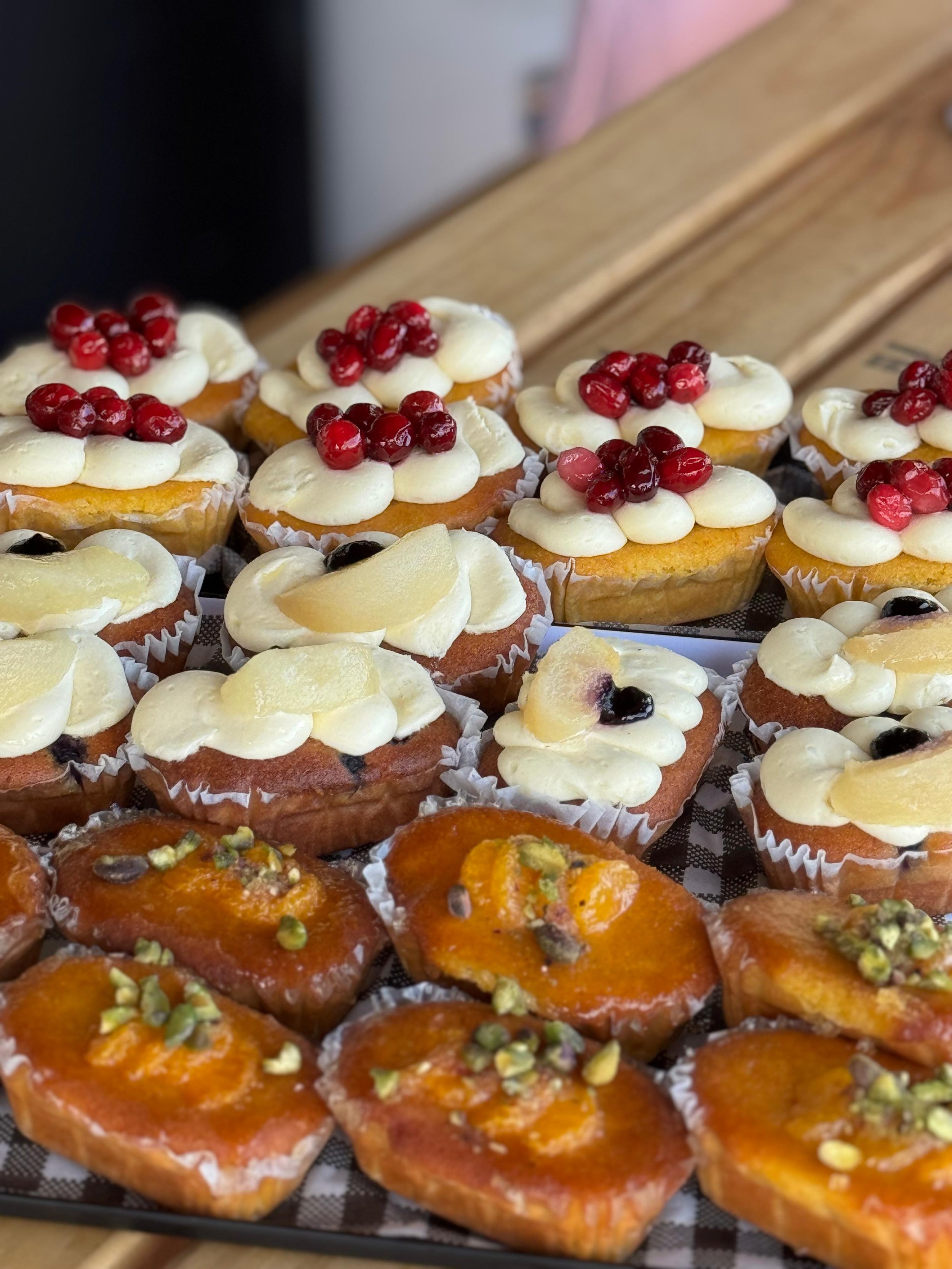 Gluten-Free Mini Loaves Box (9 Pieces)