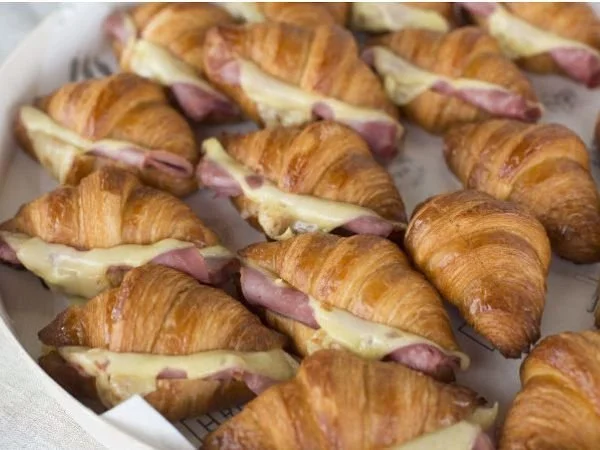 8 Mini Ham & Cheese Croissants