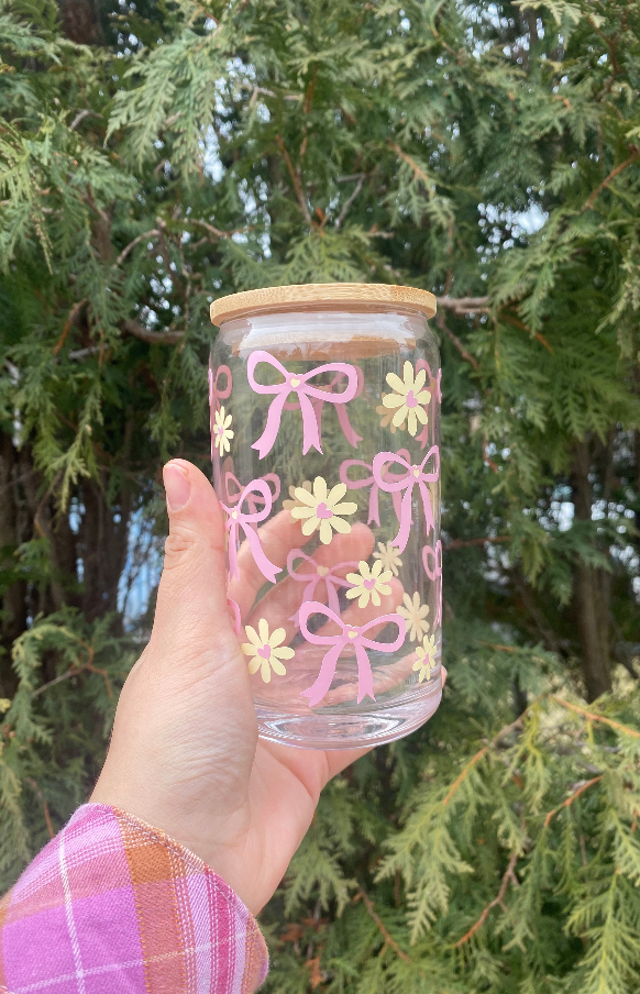 Coquette Daisies Bamboo Lid Glass Cup