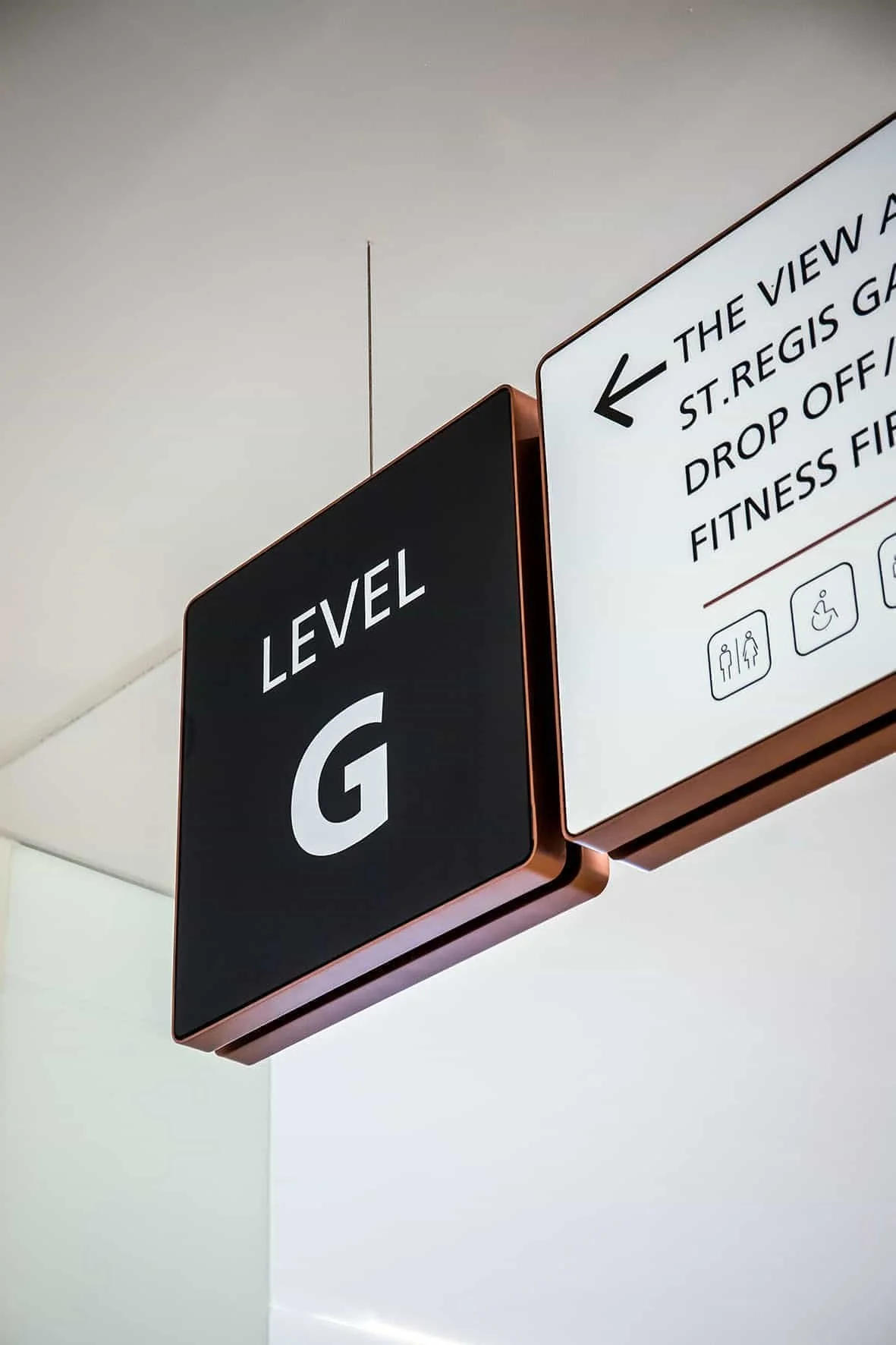 nahkeel-mall-wayfinding-suspended-sign-detail-creative-dialog.jpg