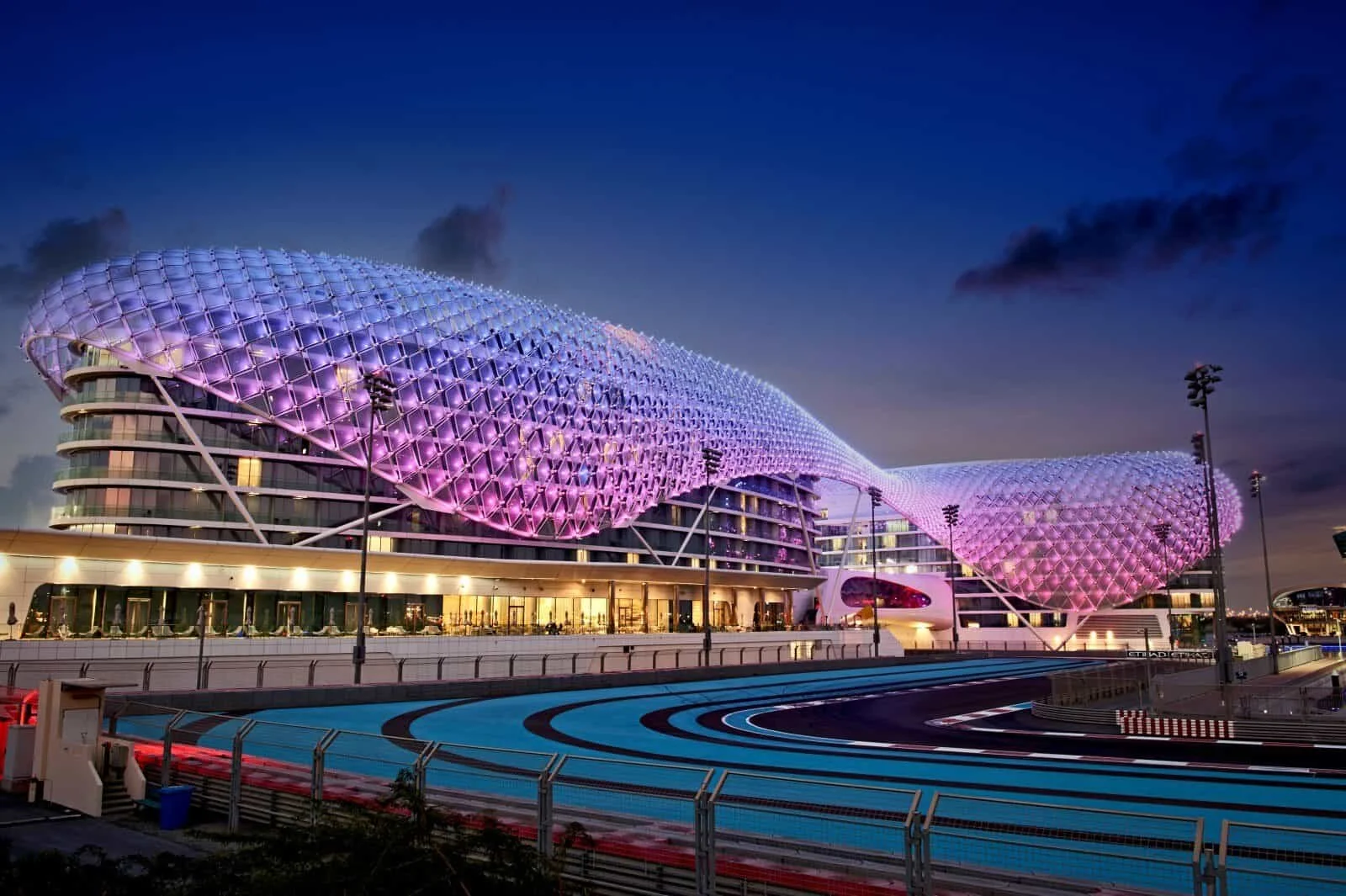 Yas-Island-Abu-Dhabi-Placemaking-Creative-Dialog-Circuit.jpeg