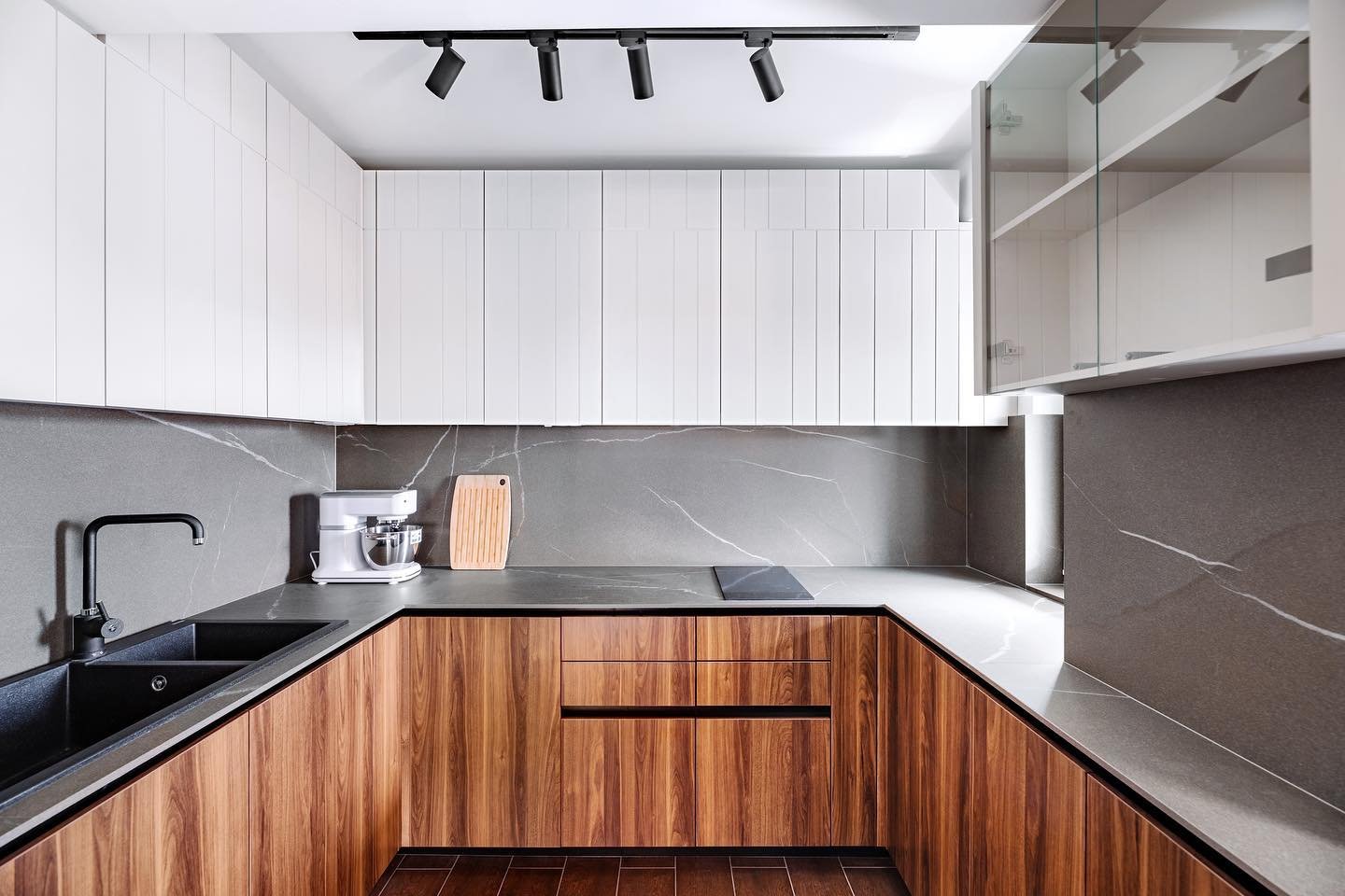 partumstudio-aura-surryhills-interior-kitchen-joinery.jpg