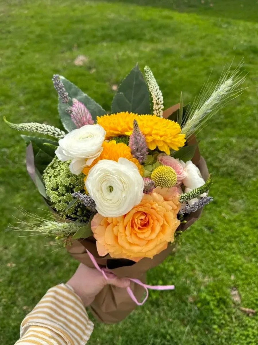 "Happy Spring!" Arrangement 
