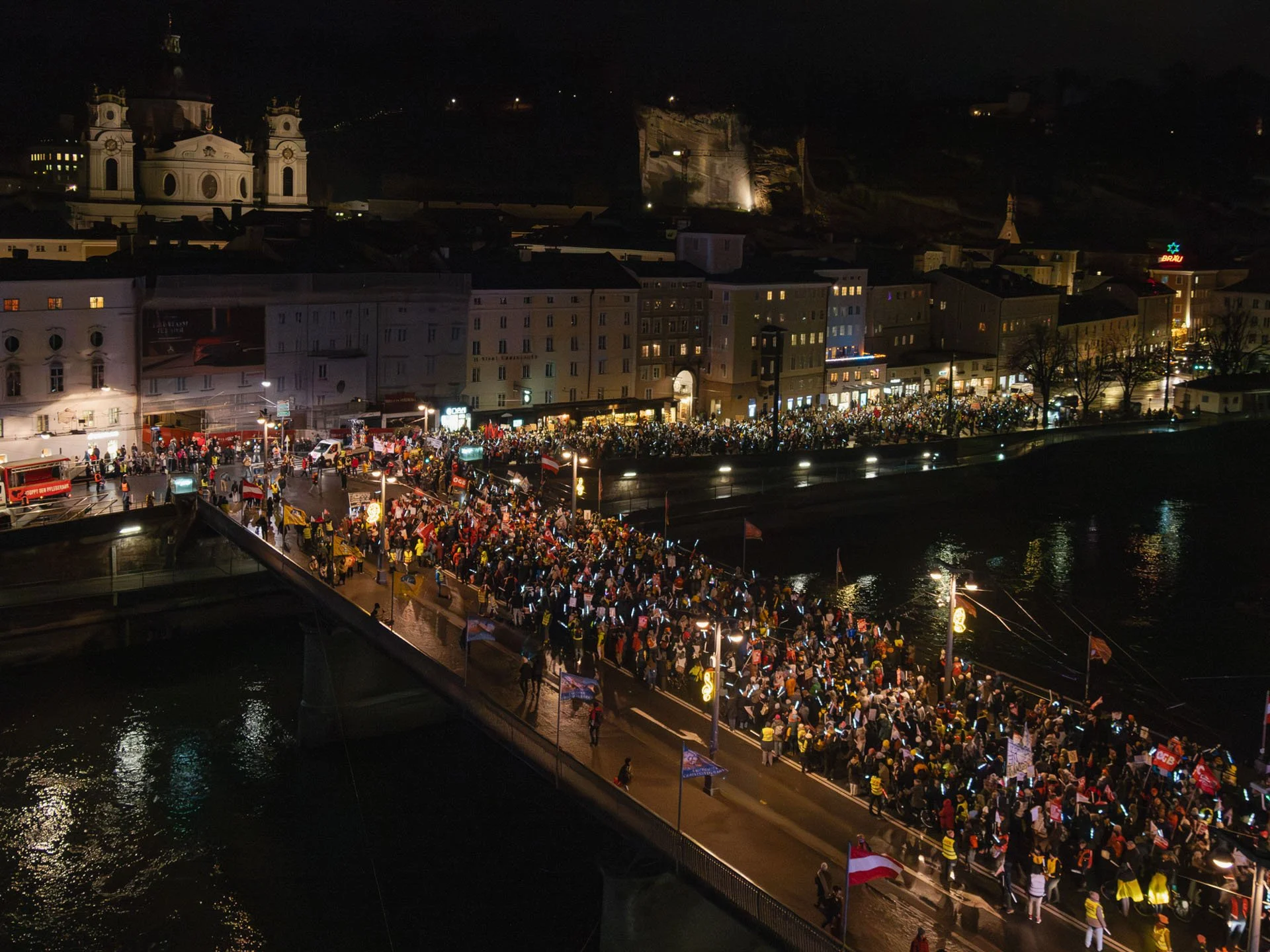 Pflegedemo_25.11.25_4PB250056_Claudia Lamprecht.jpg