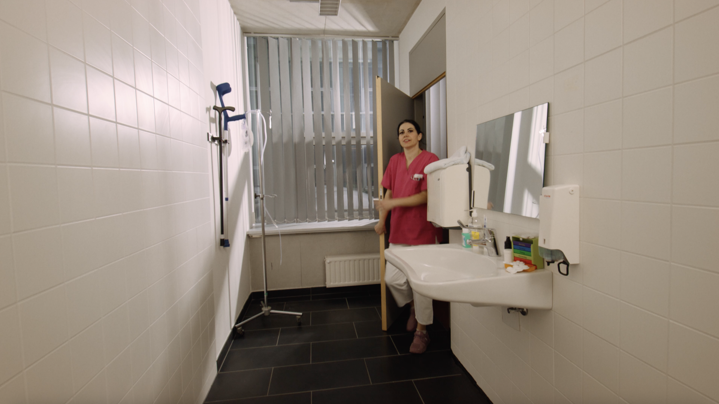 Der Systemfehler: Was passiert, wenn Hilfe plötzlich ausbleibt?