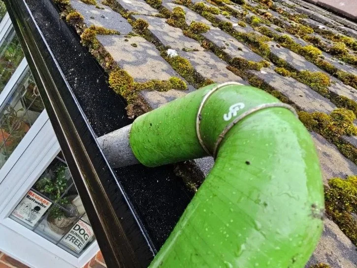 Gutter+Cleaning+web.jpg