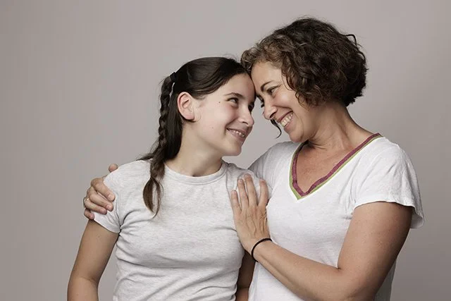 Portrait de  famille réalisé près de Nantes, Treillières et La Chapelle-sur-Erdre dans un style naturel et authentique.