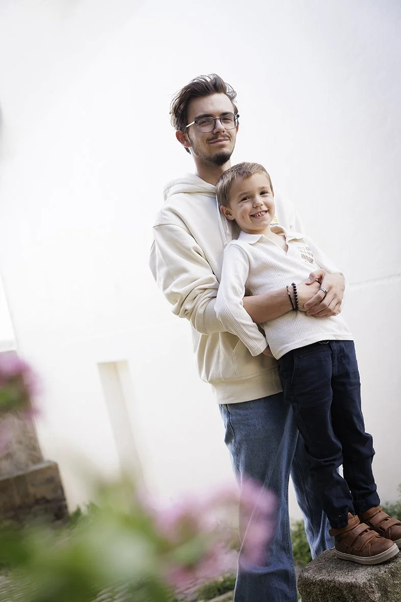 Séance photo en extérieur pour famille à Saint-Herblain près de Nantes 