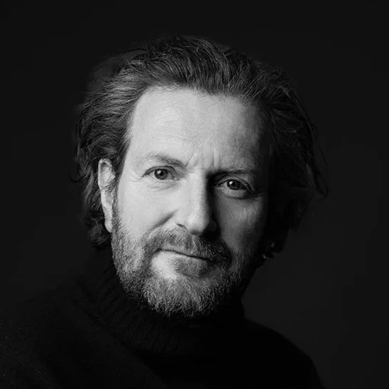 portrait corporate homme en studio a Nantes 