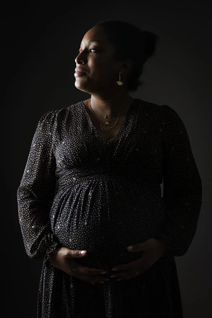 jolie femme enceinte 8 mois à Nantes