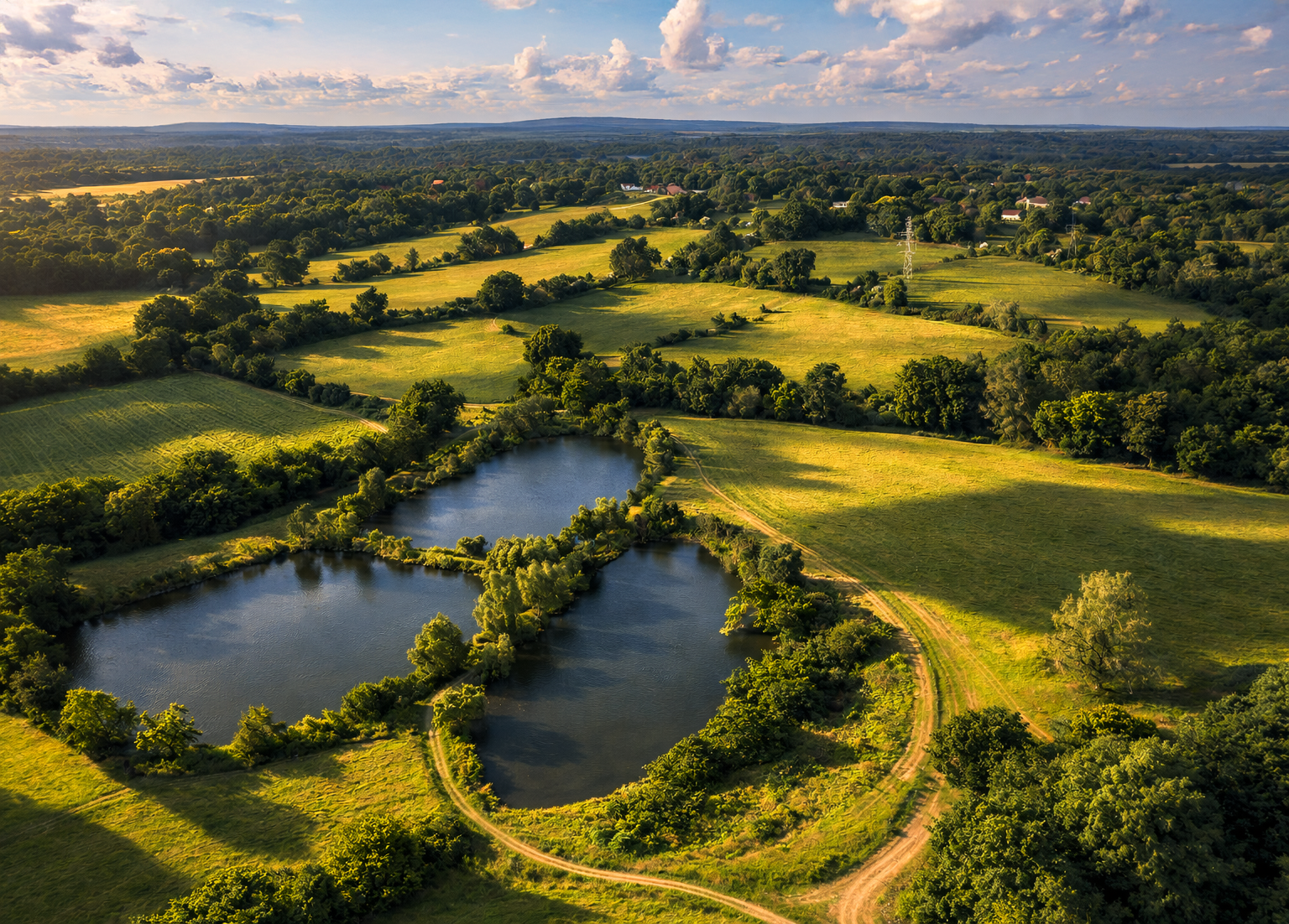 Stonehouse Farm & Lakes. BNG units. Biodiversity Net Gain credits for sale in Horsham High Weald, Sussex & Surrey.