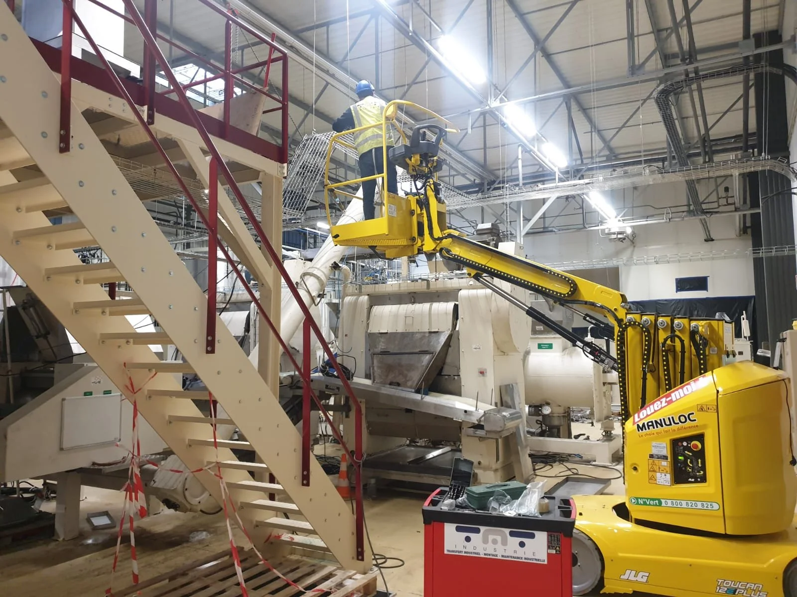 Dépose séquencée d’équipements industriels avant transport