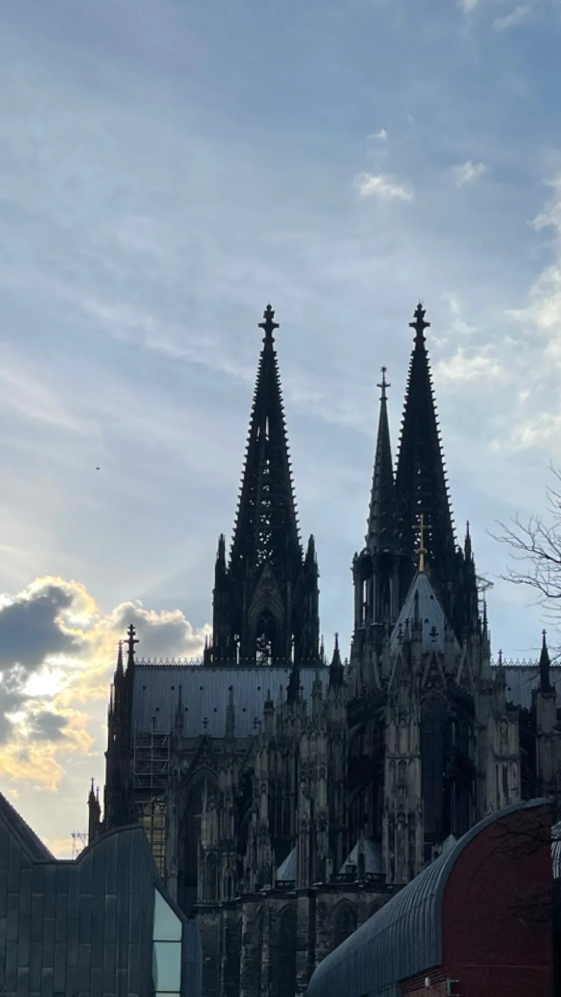 Samstag, 3. April 2021 um 18:12