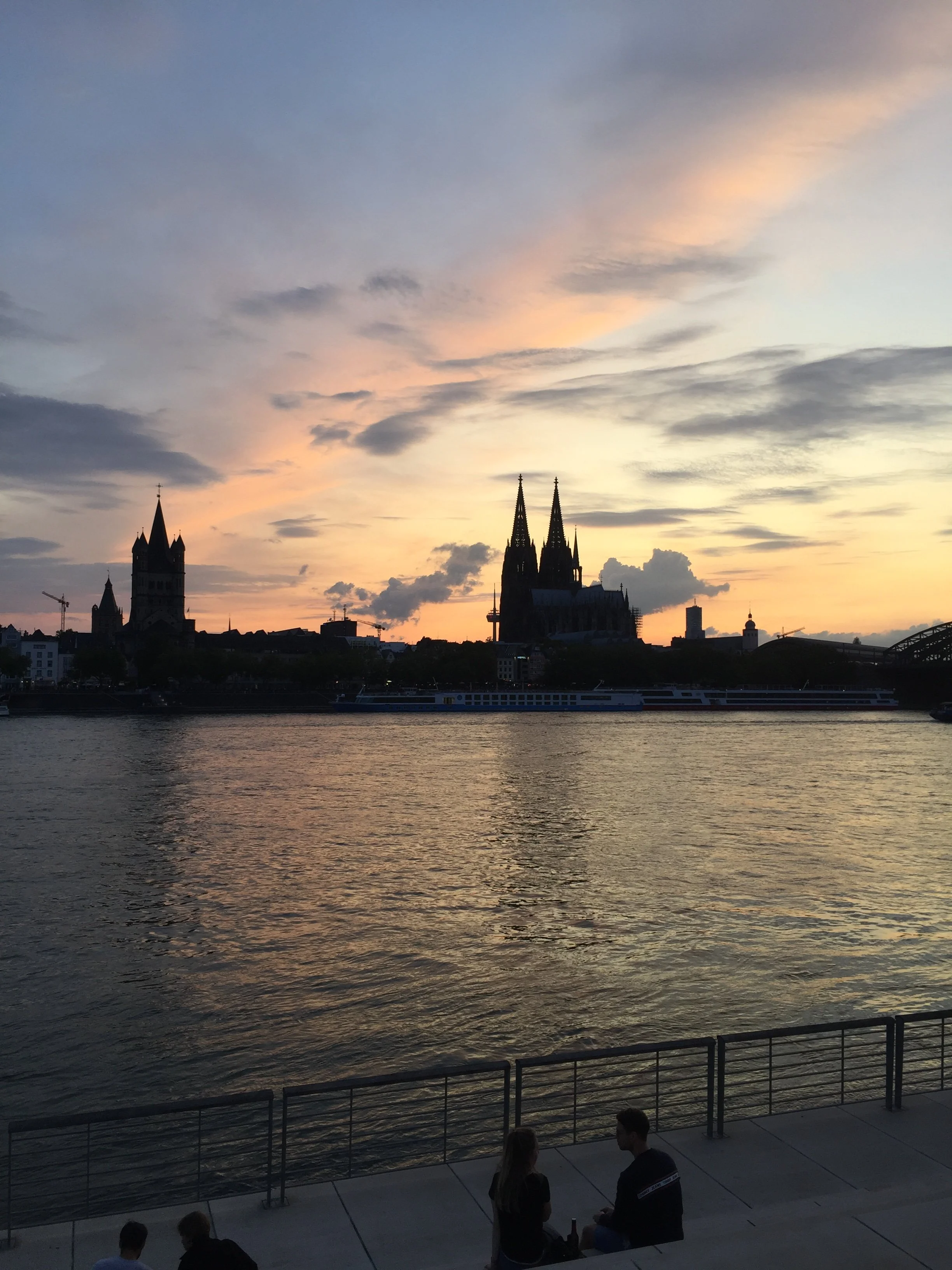 Donnerstag, 1. August 2019 um 21:18