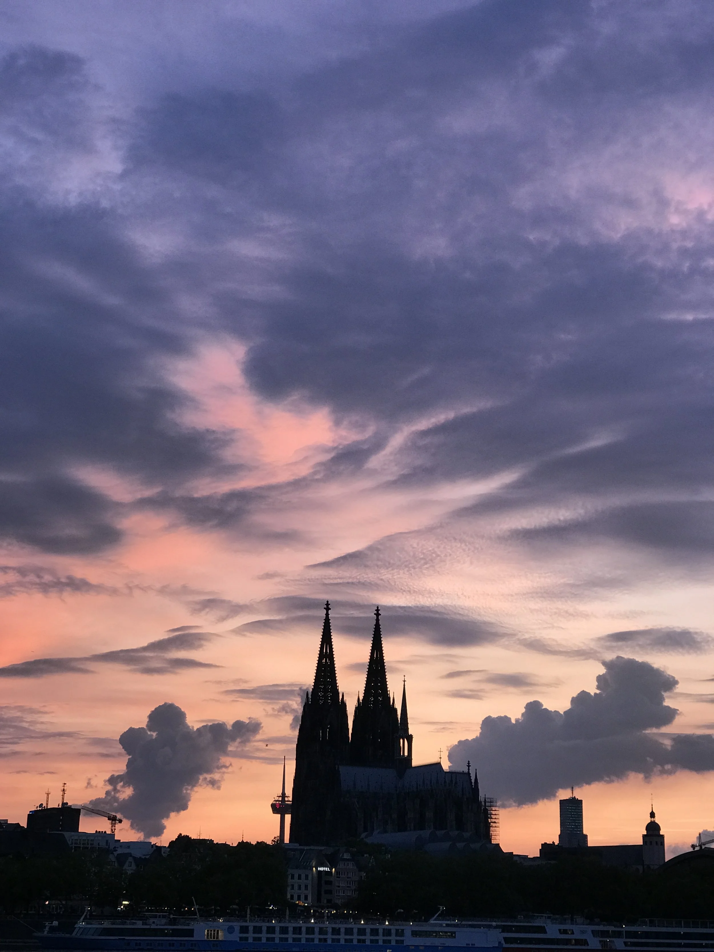 Donnerstag, 1. August 2019 um 21:27