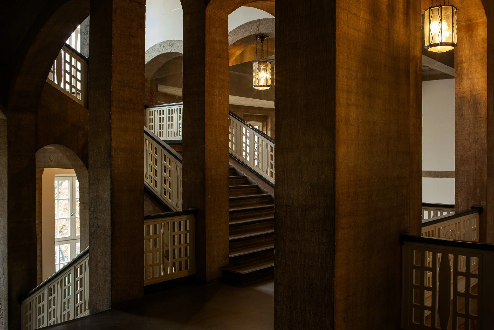 L1005460-2.jpg