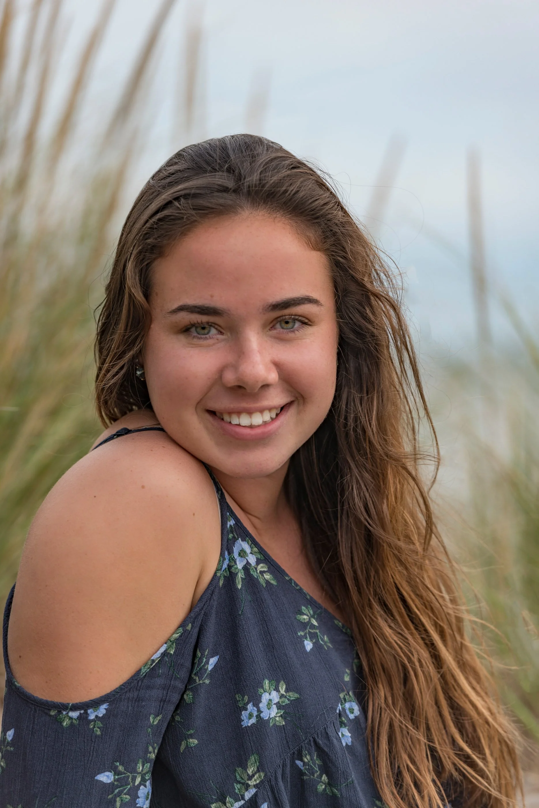 High school senior portrait, beach scene, east katunuck