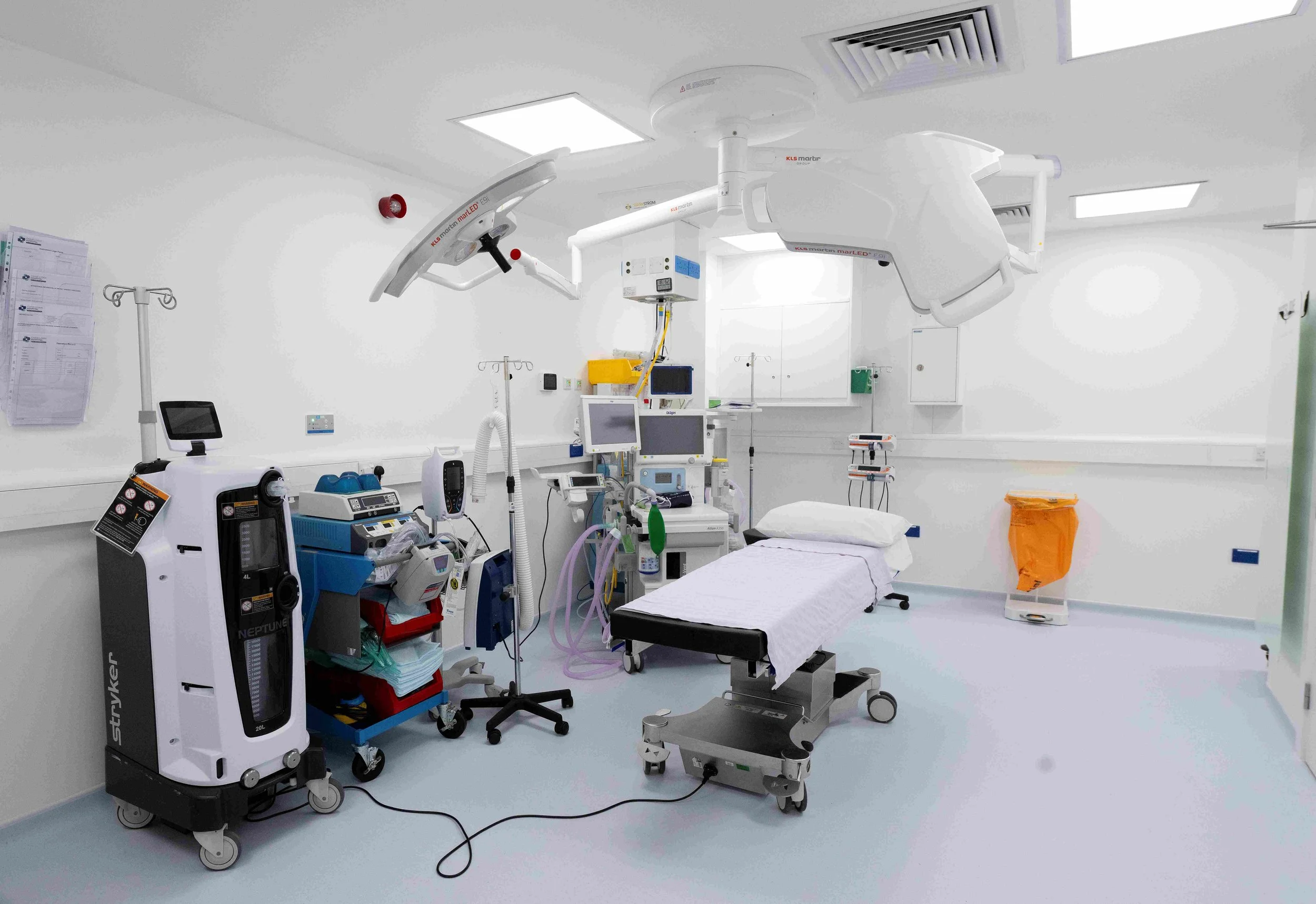 Clinical treatment room at Chase Lodge Hospital used for specialist gynaecological procedures and patient care