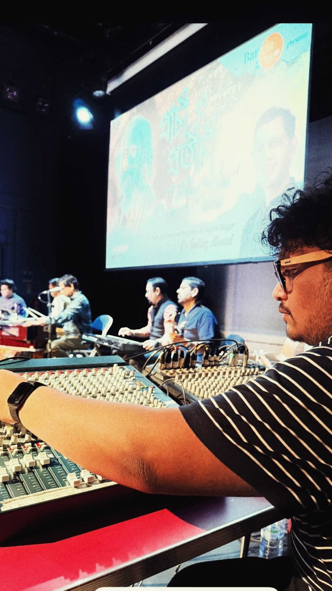 Arafat Kirty Working as Live Engineer 04