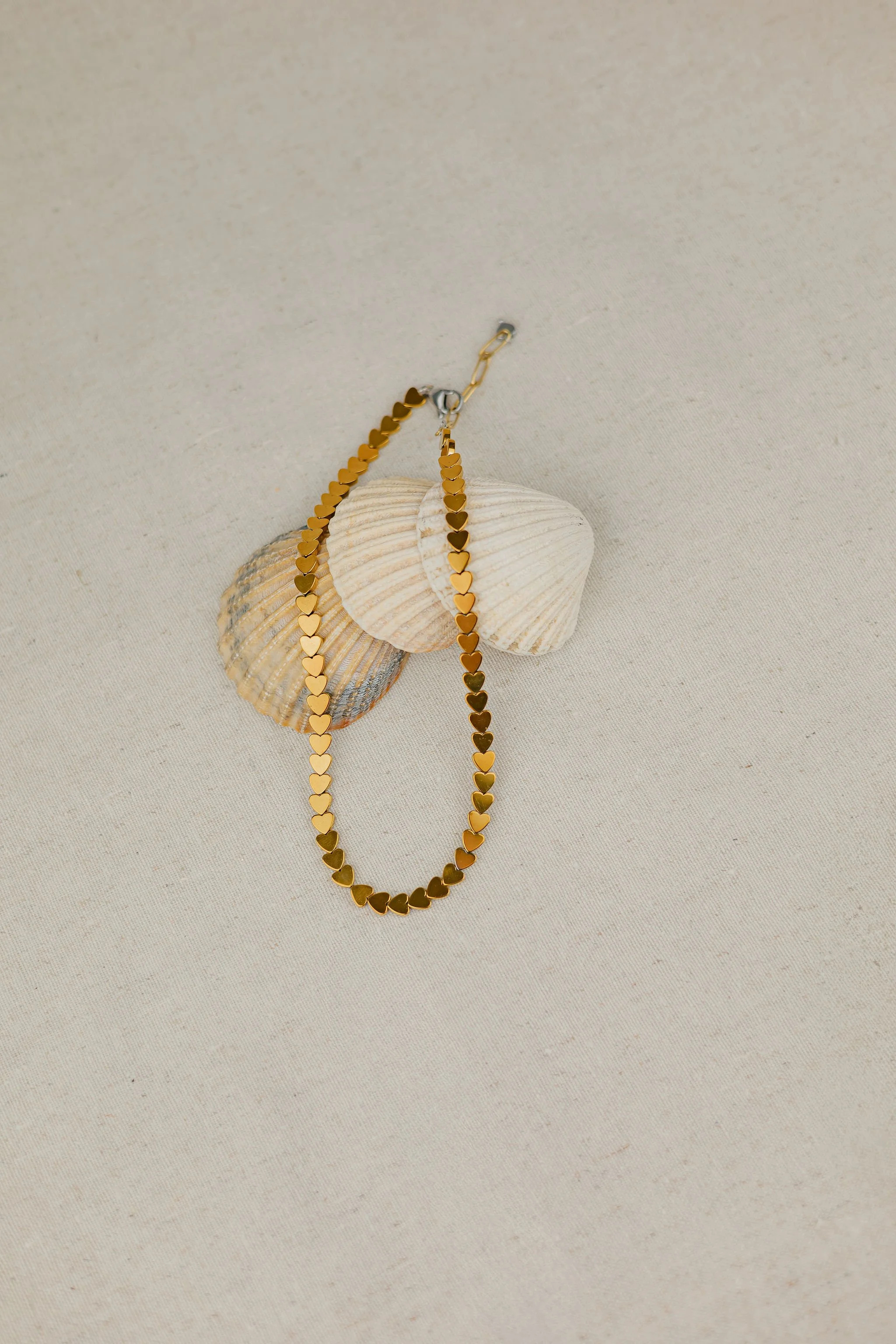 Cara Choker Gold.jpg