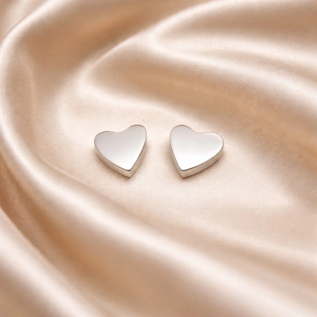 Anna Earrings 02.jpeg