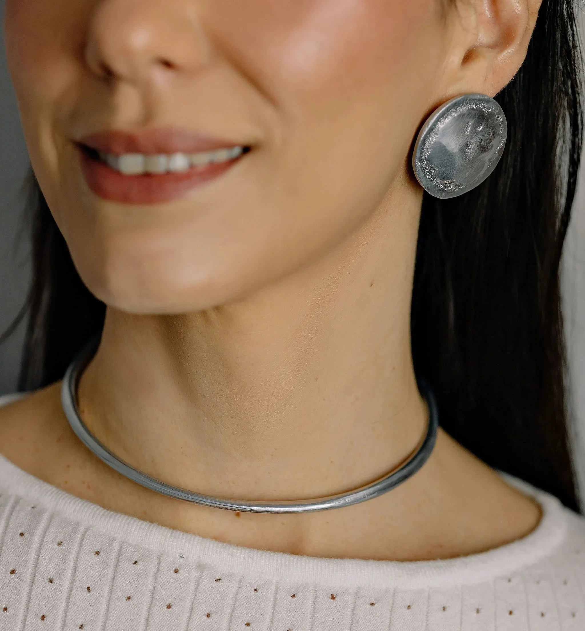 Audrey+Choker.jpg