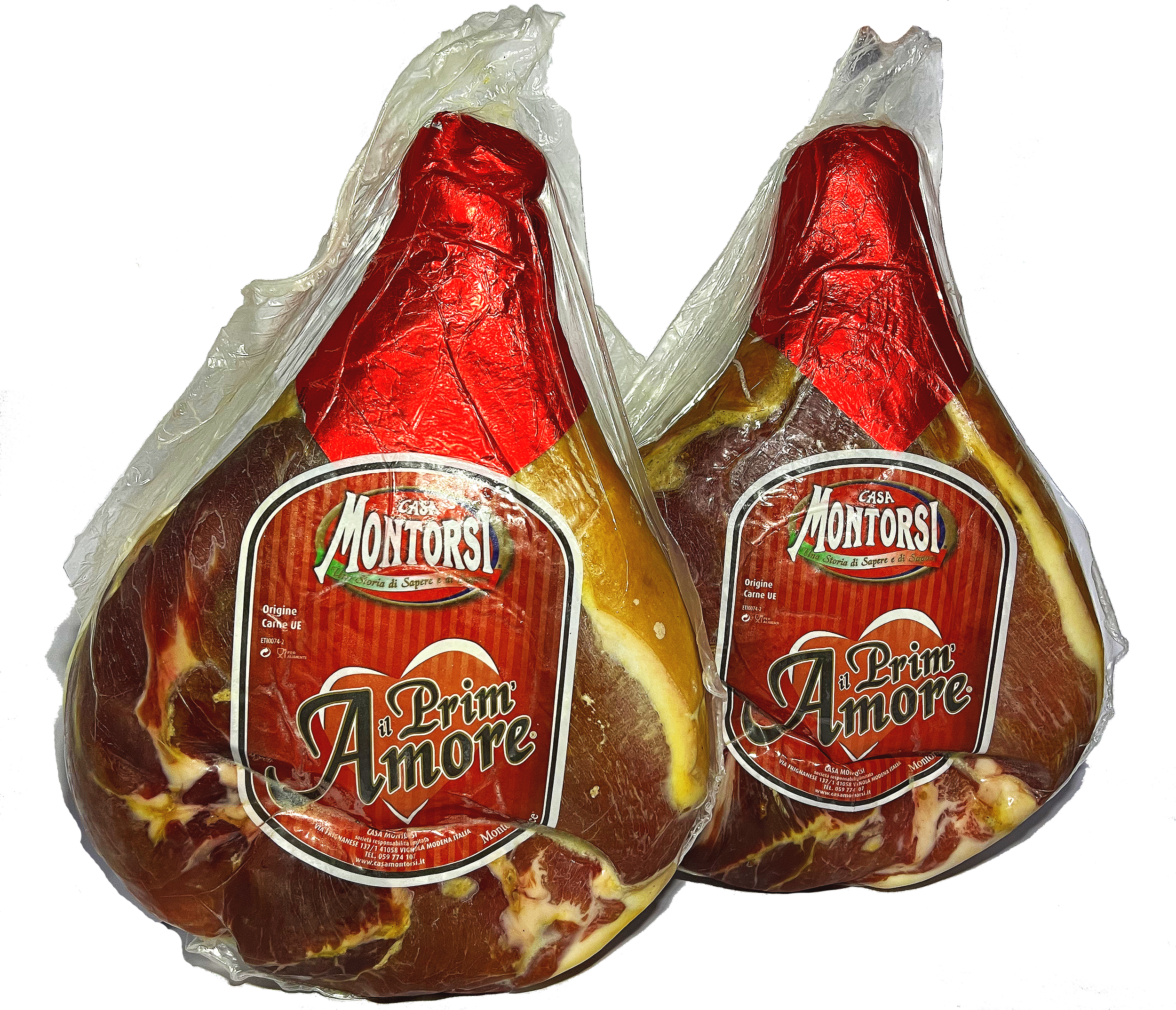 Due pezzi di prosciutto crudo confezionati in plastica trasparente con etichette rosse, gialle e nere, brand Montorsi,Nome 'Il Prim Amore'.