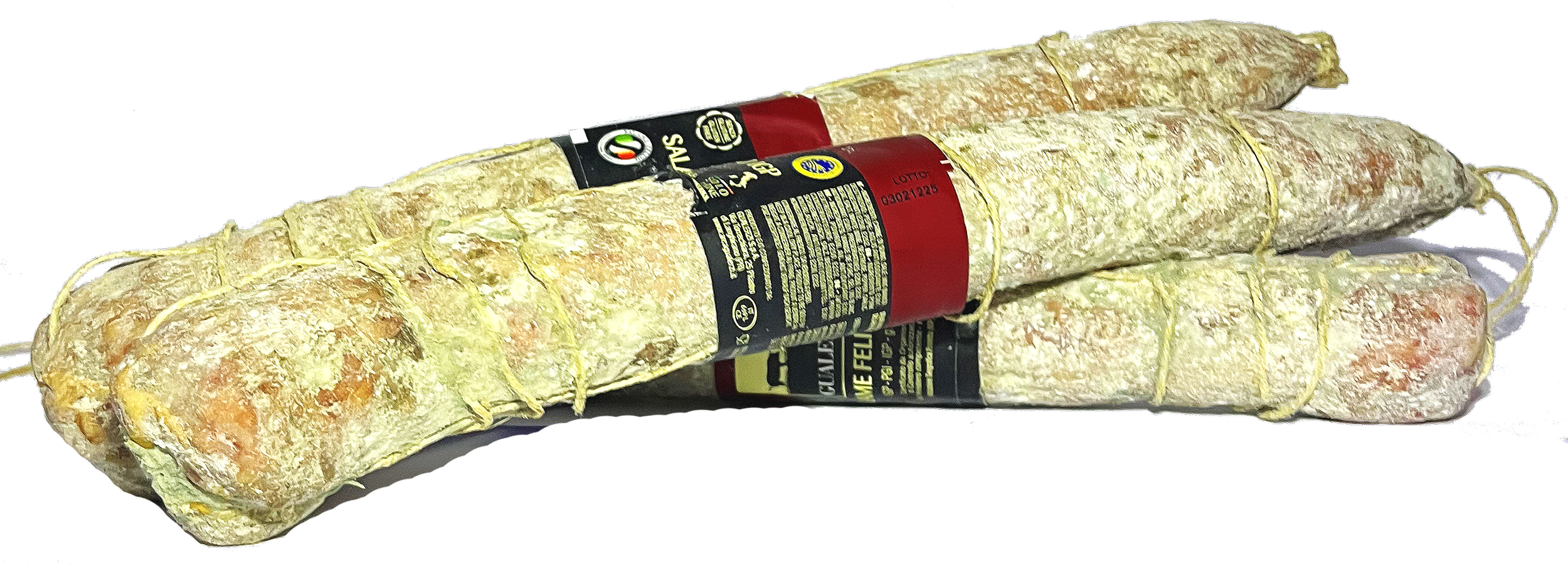 Salame stagionato confezionato con etichetta nera, rossa e gialla