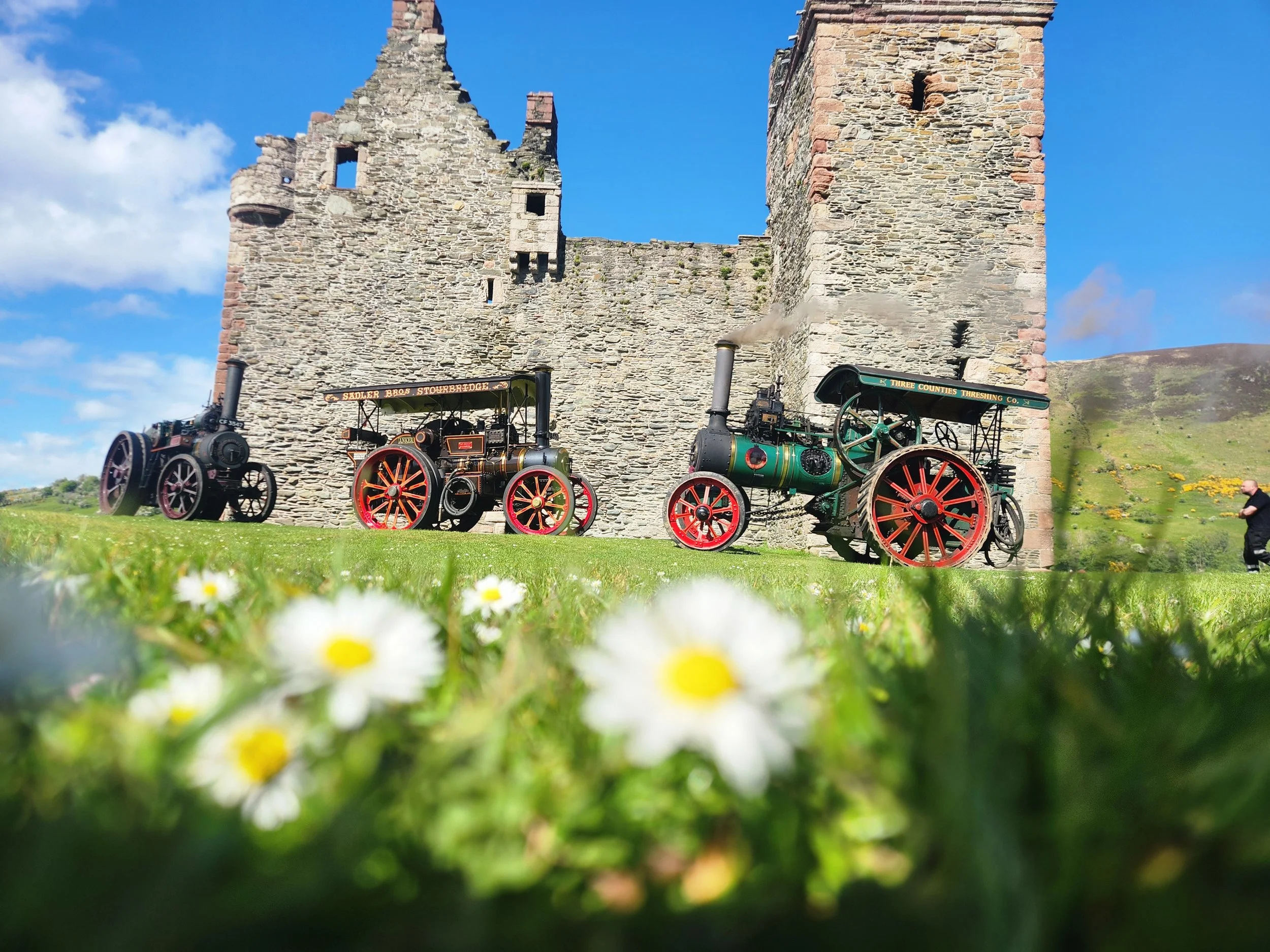 A little photoshoot at Lochranza Castle on Arran