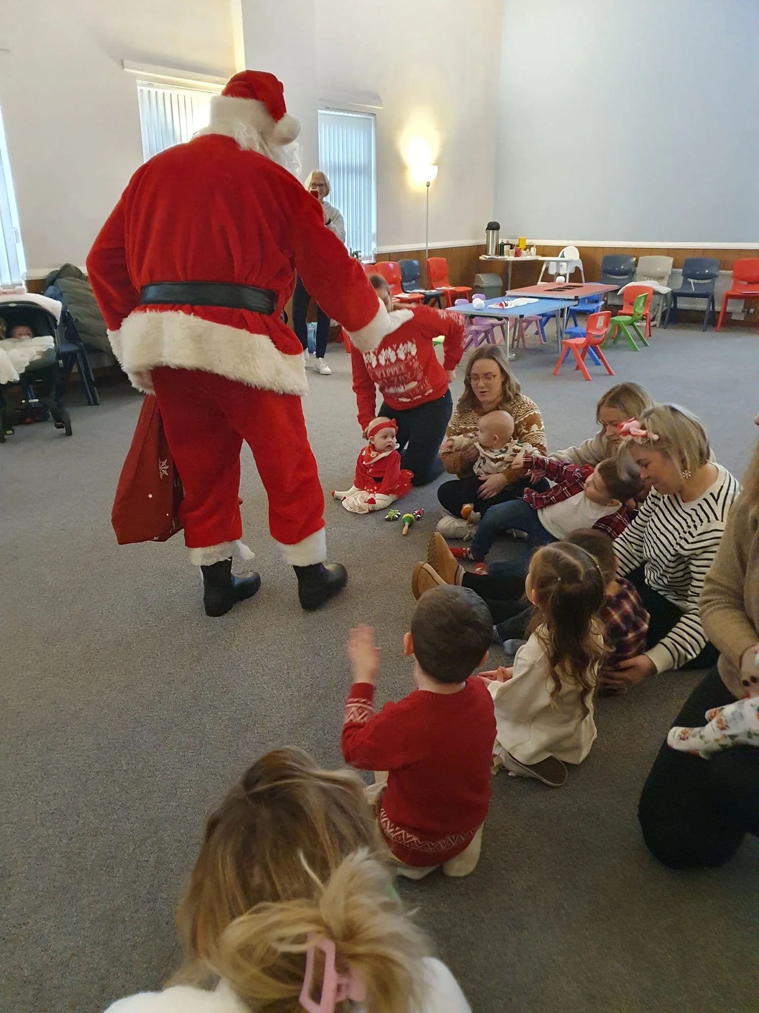 Toddler Christmas Party 2024 4.jpg